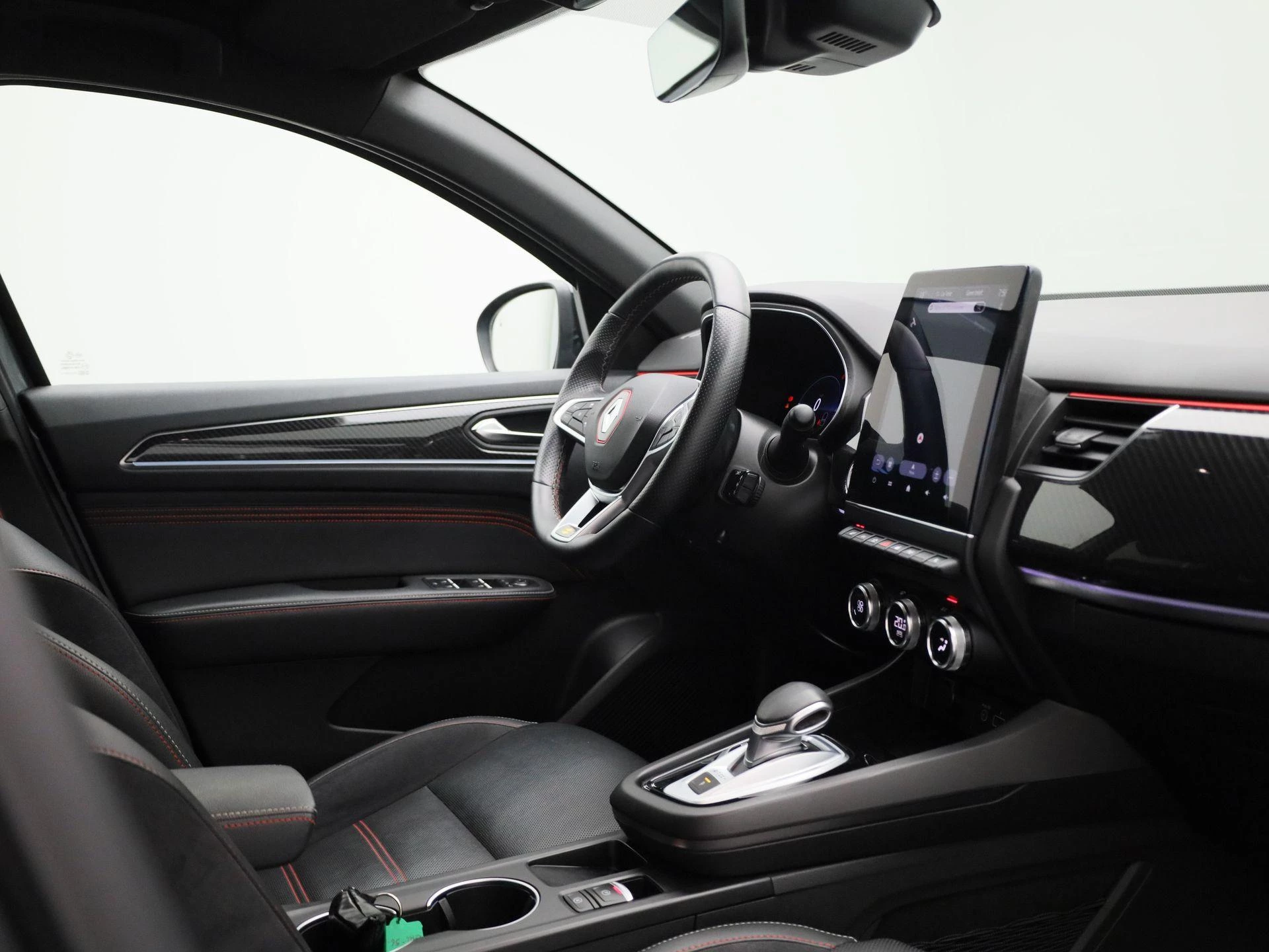 Renault-Arkana-image-32