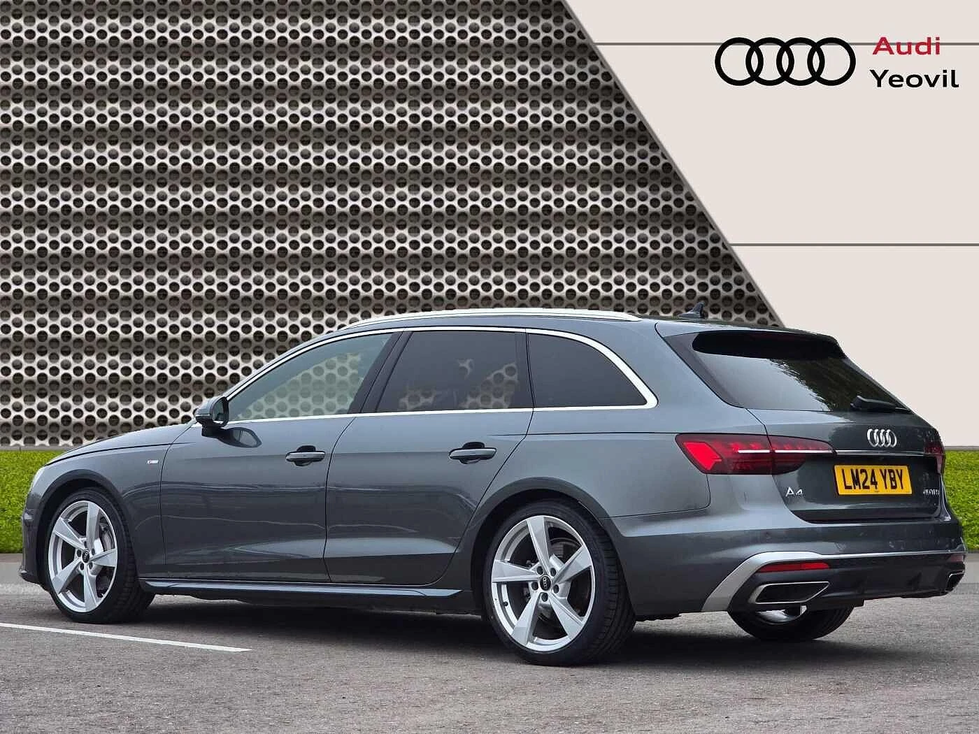 Audi-A4-image-48
