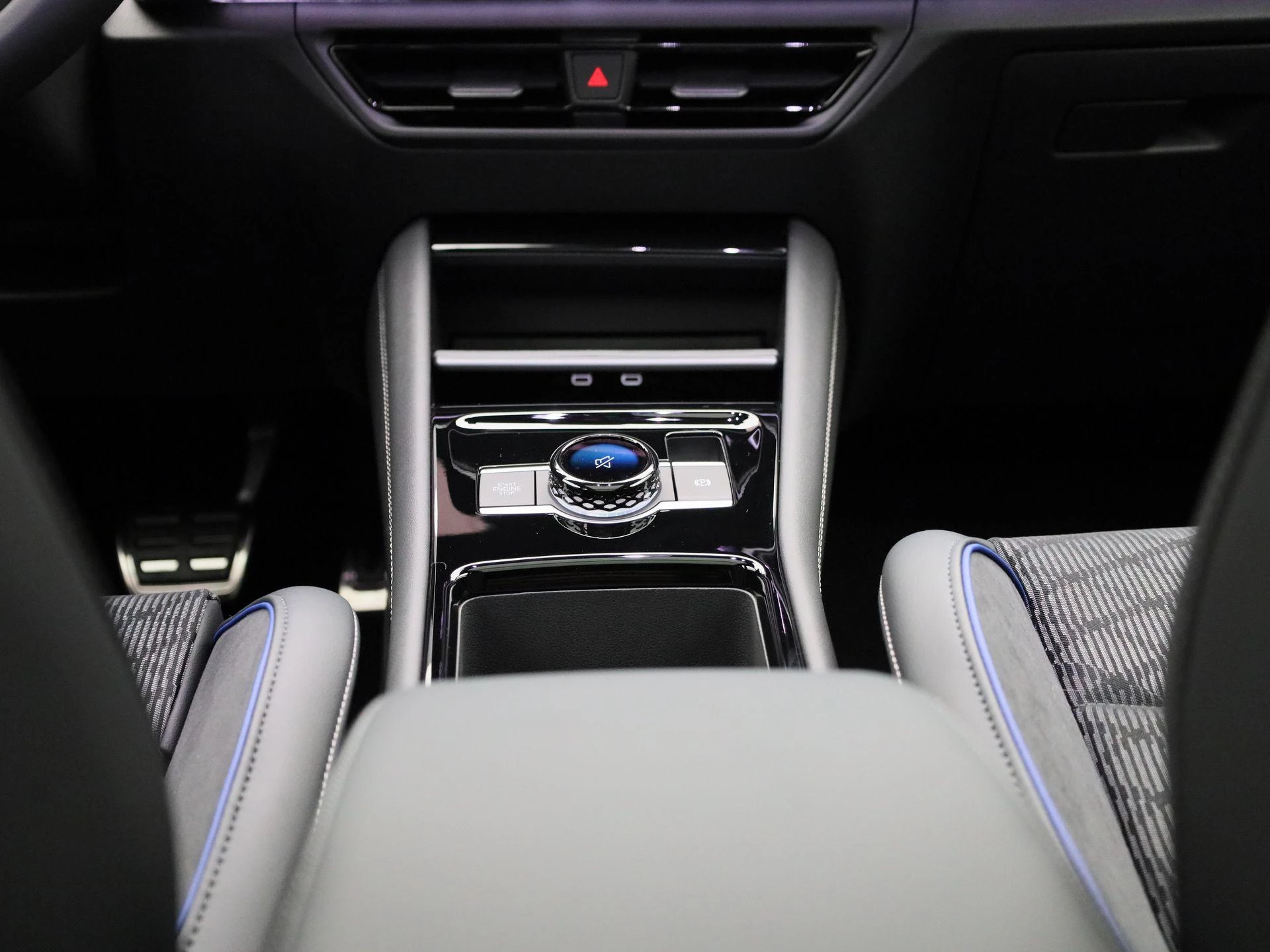 Volkswagen-Tiguan-image-9