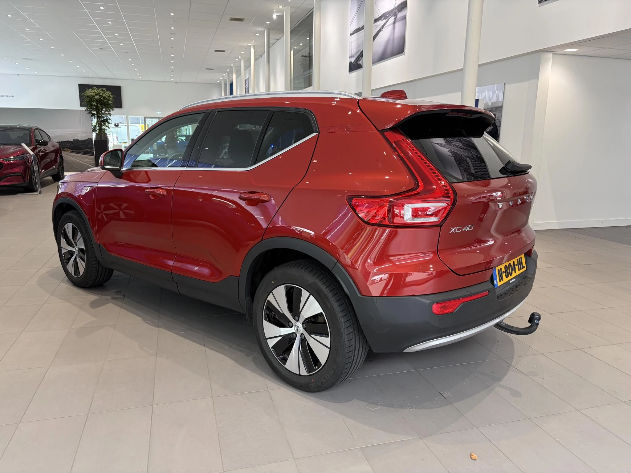 Volvo-XC40-image-2