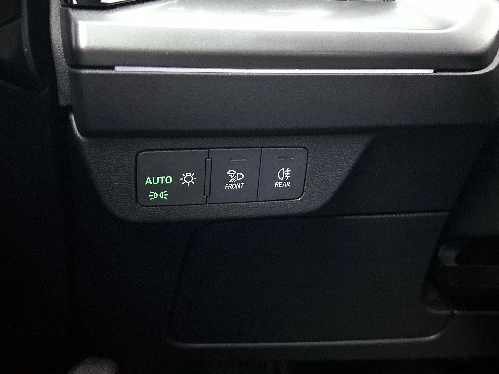 Audi-Q4 e-tron-image-25