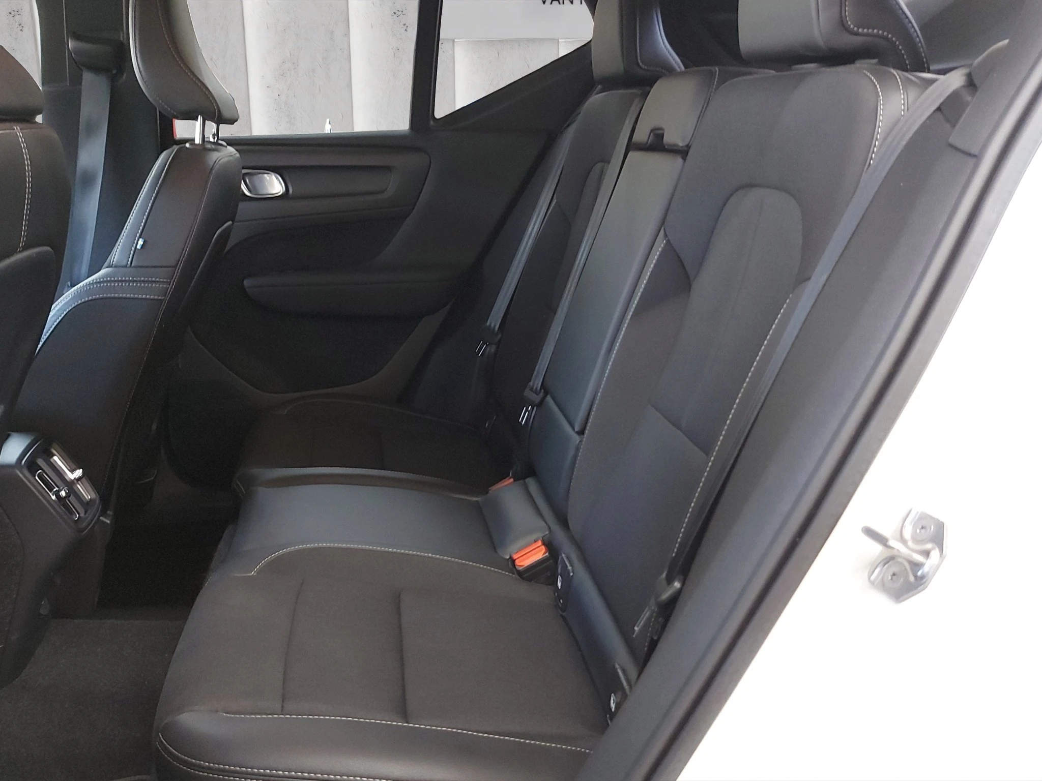 Volvo-XC40-image-10