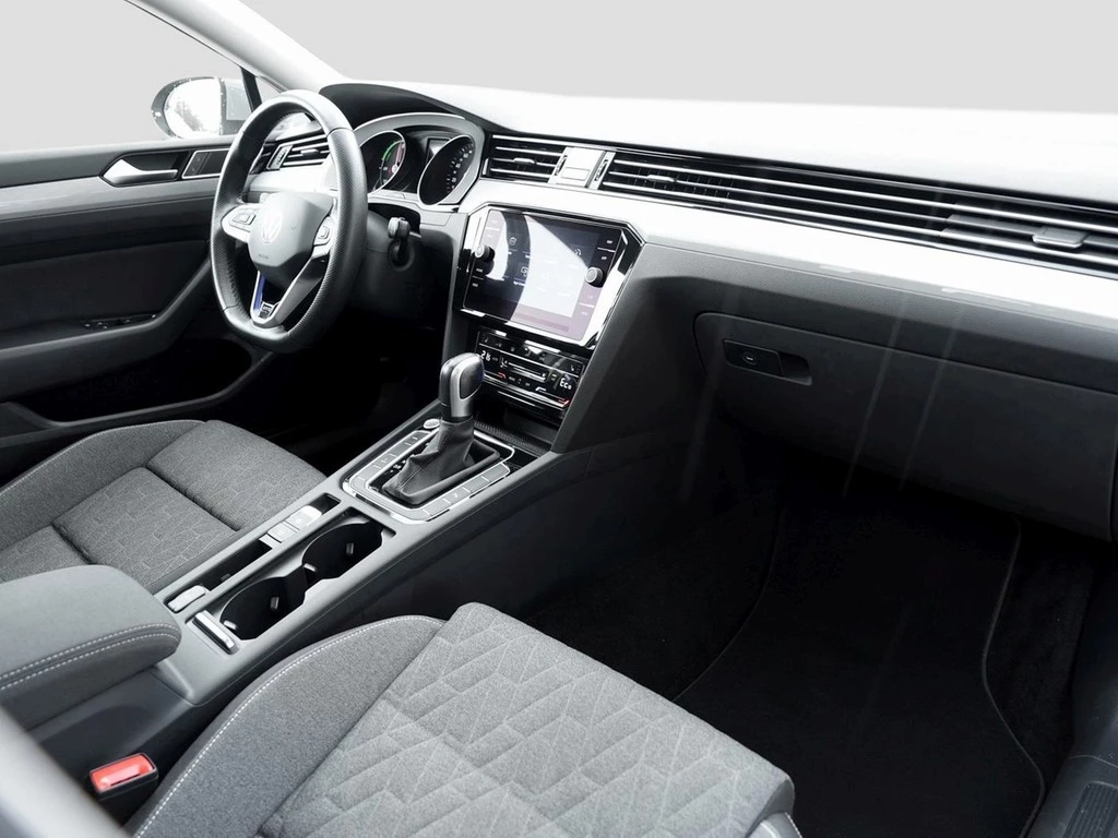 Volkswagen Passat Variant GTE 1.4 TSI Hybrid *LED*Kamera*Travel-Assist*Navi*Panorama*PDC*230Volt*uvm..