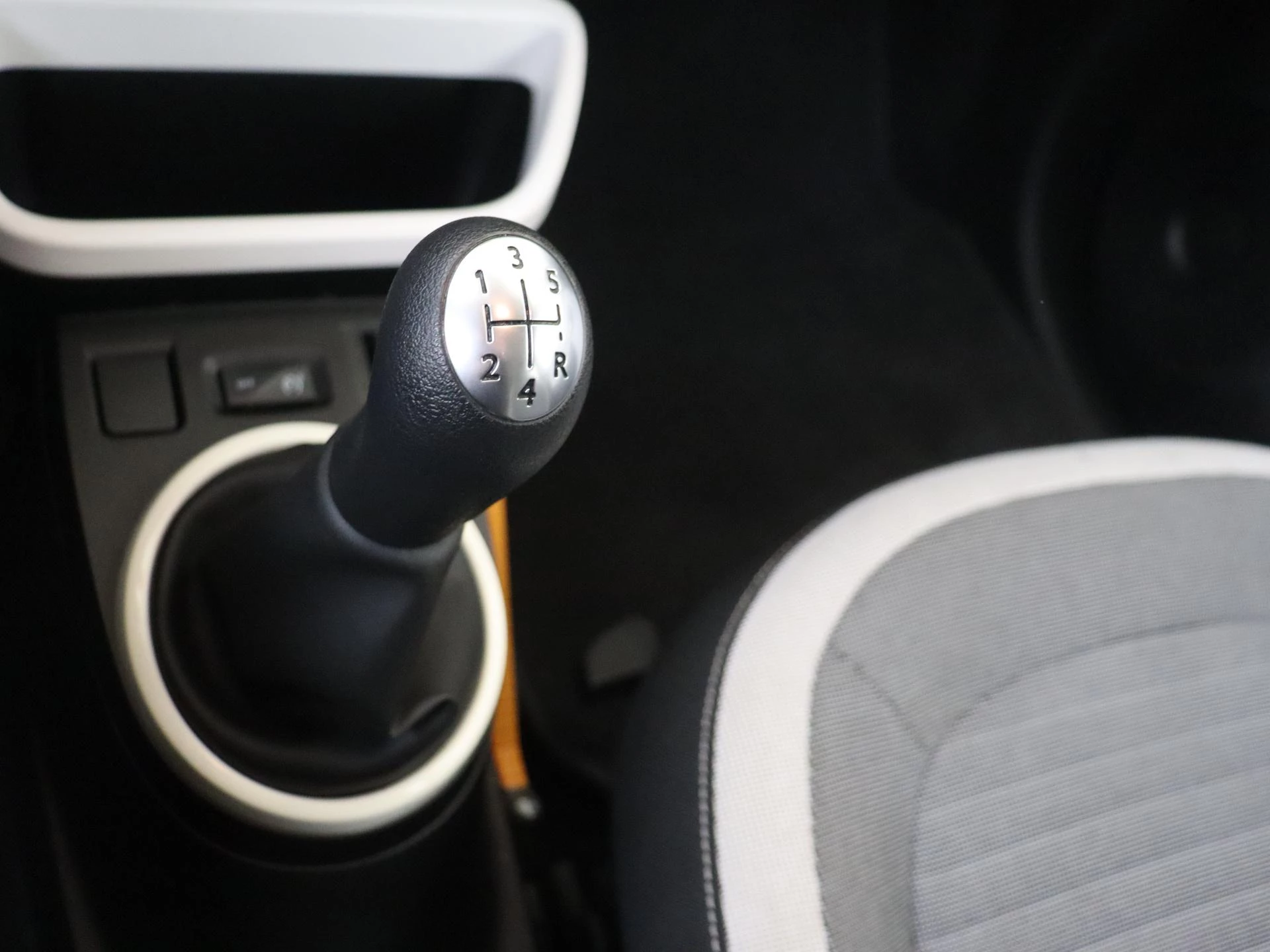 Renault-Twingo-image-17