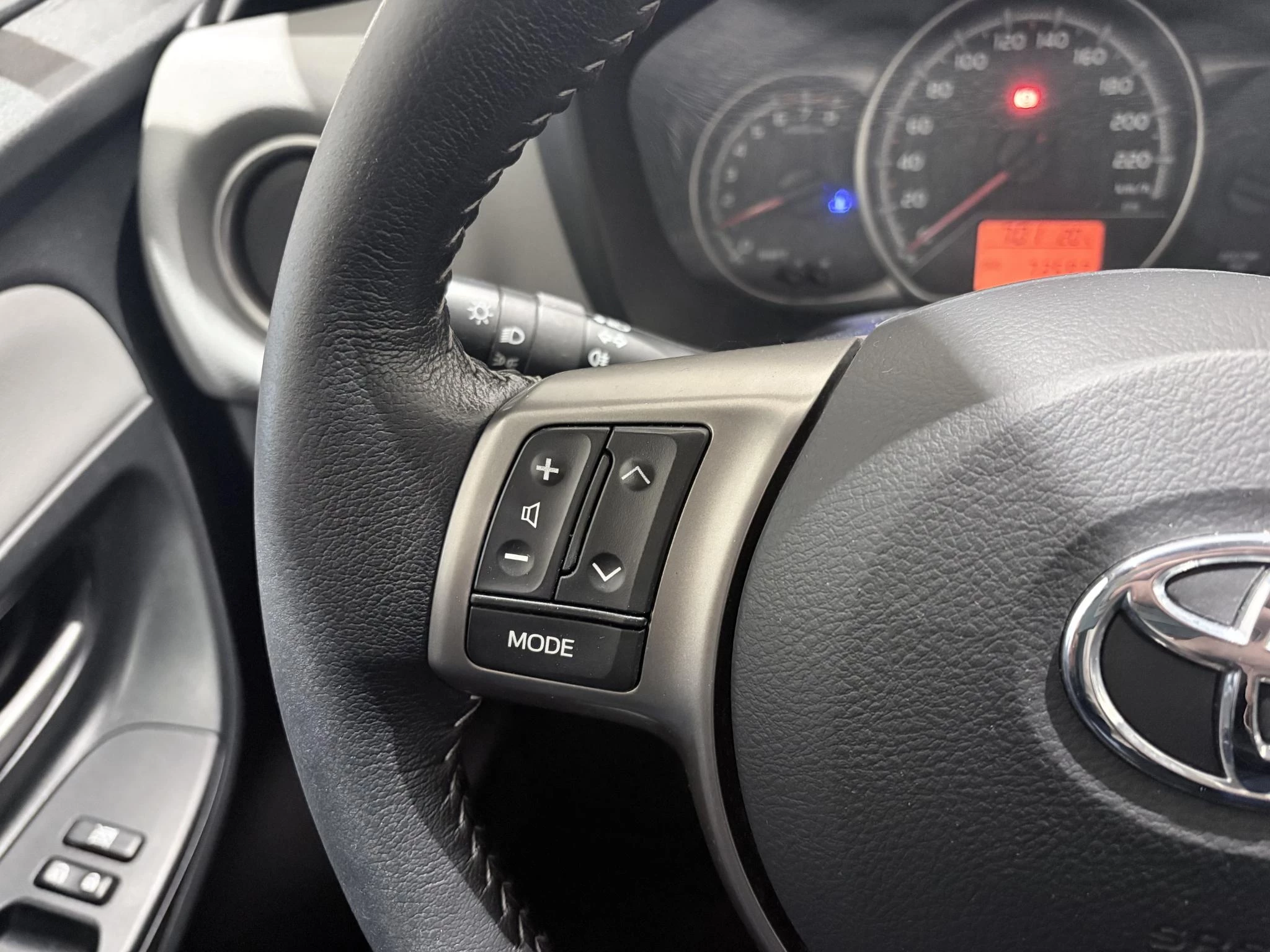 Toyota-Yaris-image-15