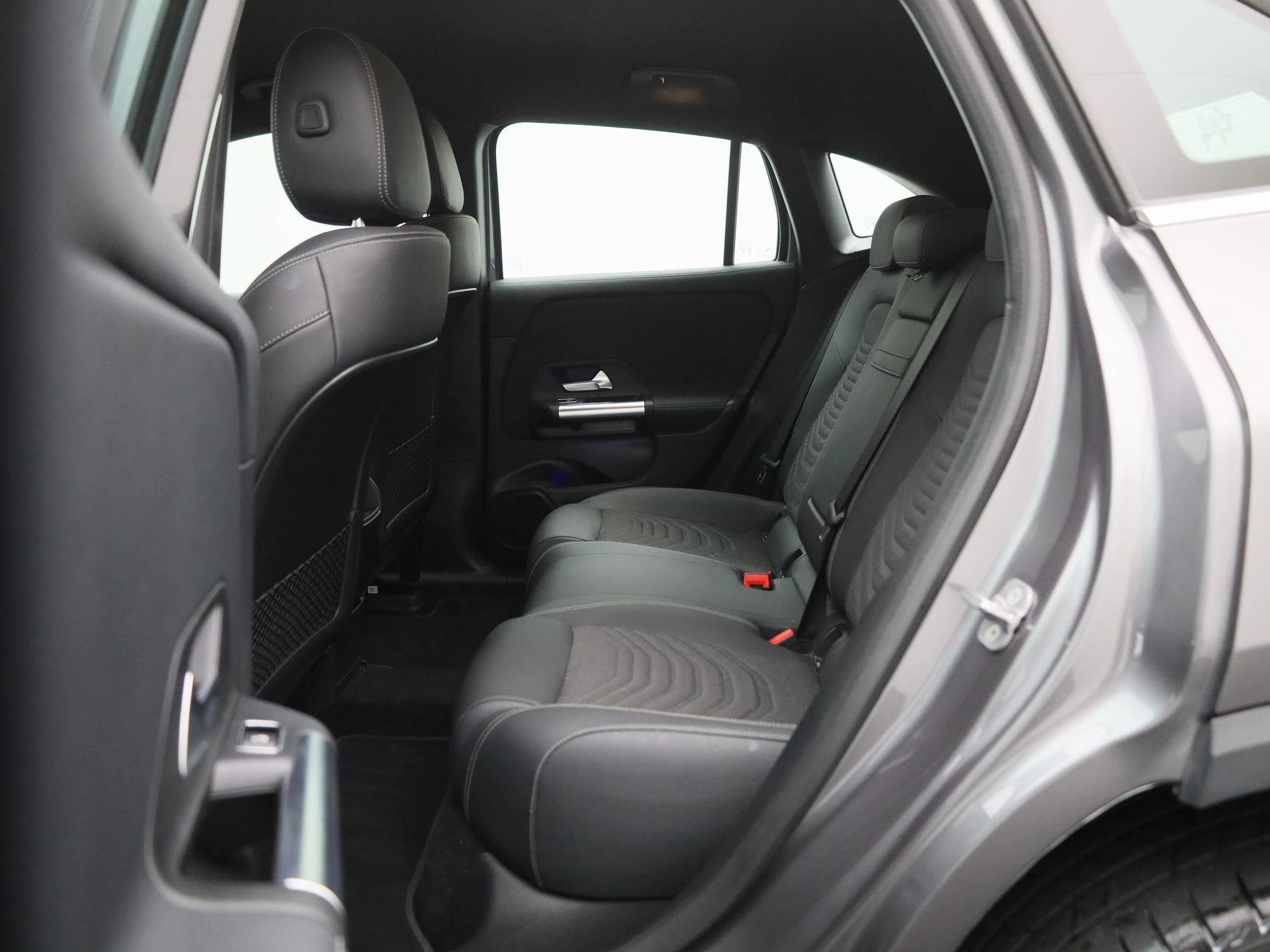 Mercedes-Benz-EQA-image-11