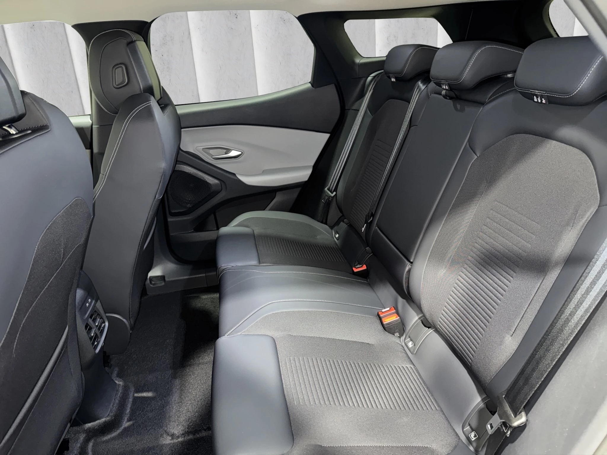 Ford Explorer Select Extended Range 79kWh RWD Sports Utility Vehicle. 210 kW. MJ 2026.75