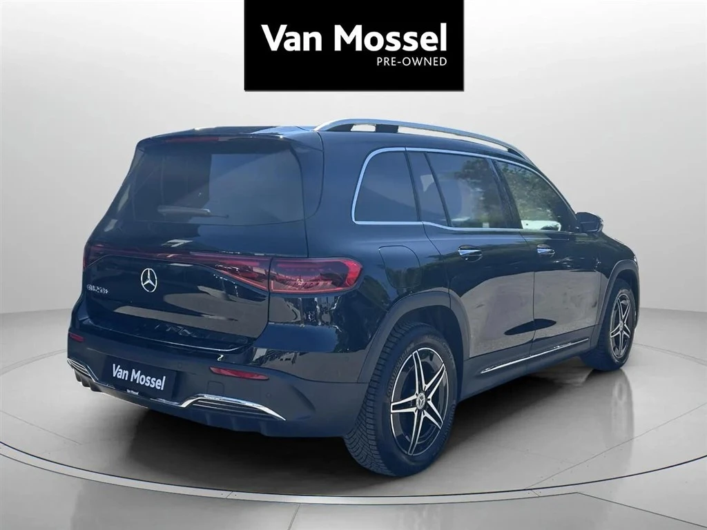Mercedes-Benz-EQB-image-4
