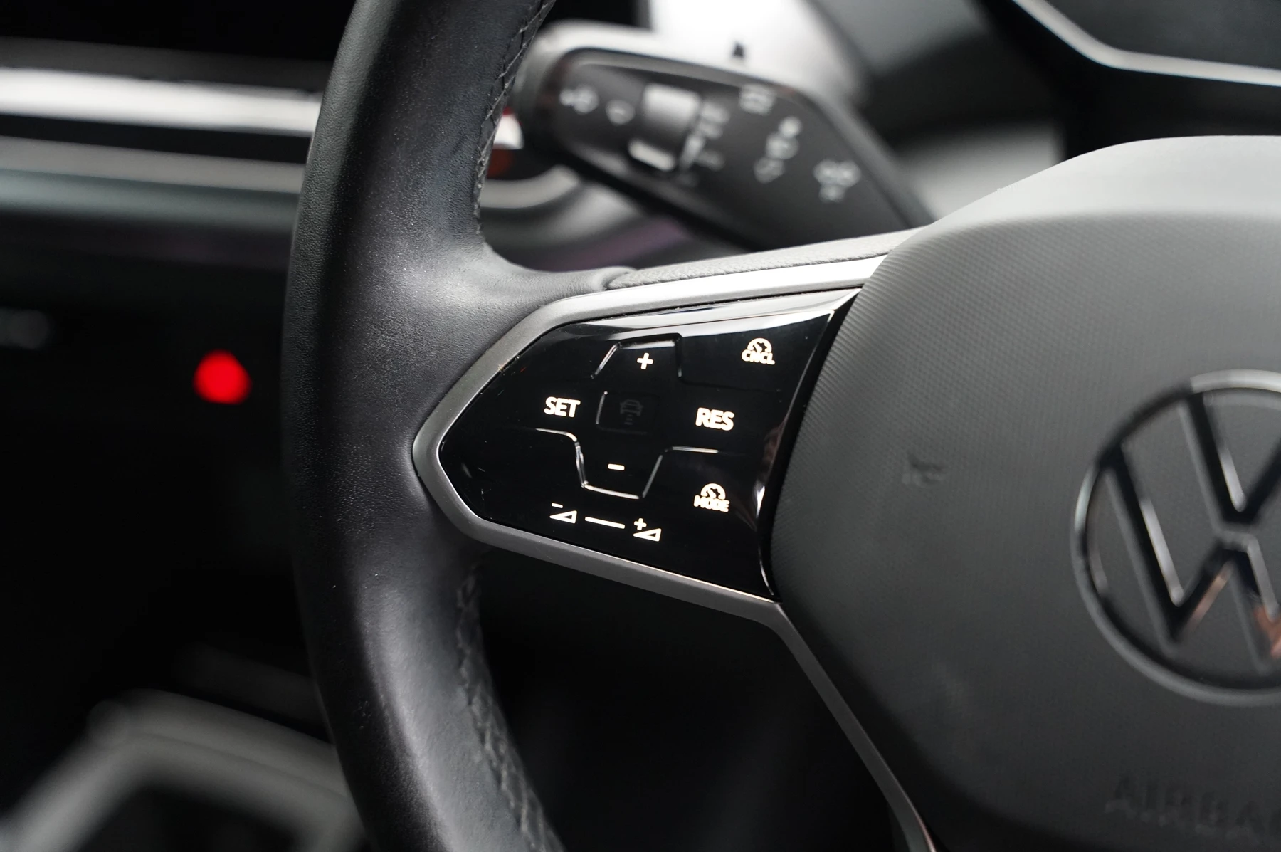 Volkswagen-ID.4-image-17