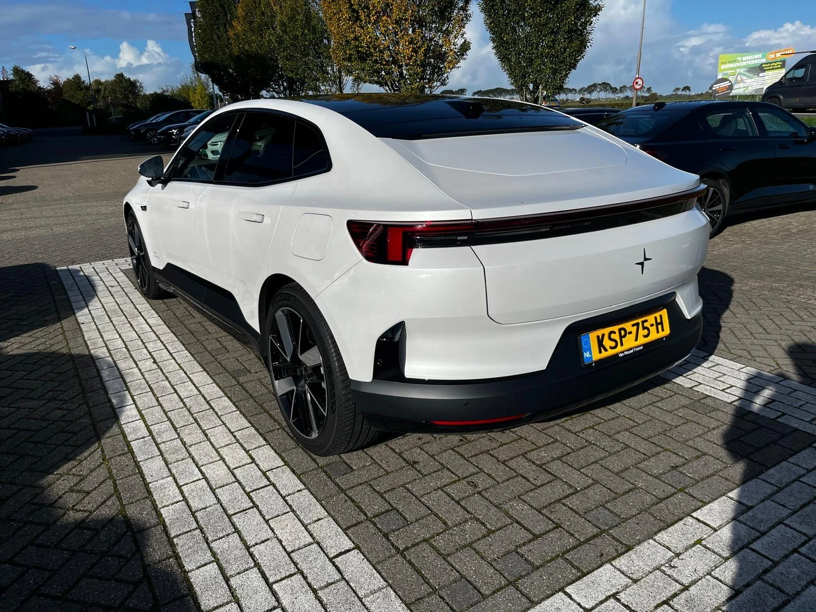Polestar-4-image-1
