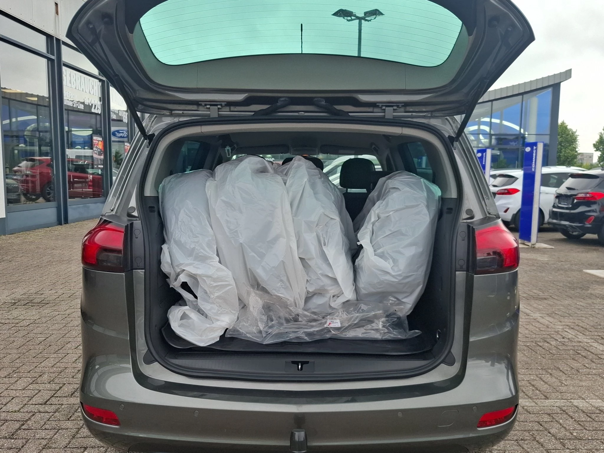 Opel Zafira Business Edition BUSINESSPKT*BI-LED*AHK*LRH*RFK*ERGONOMIESITZ