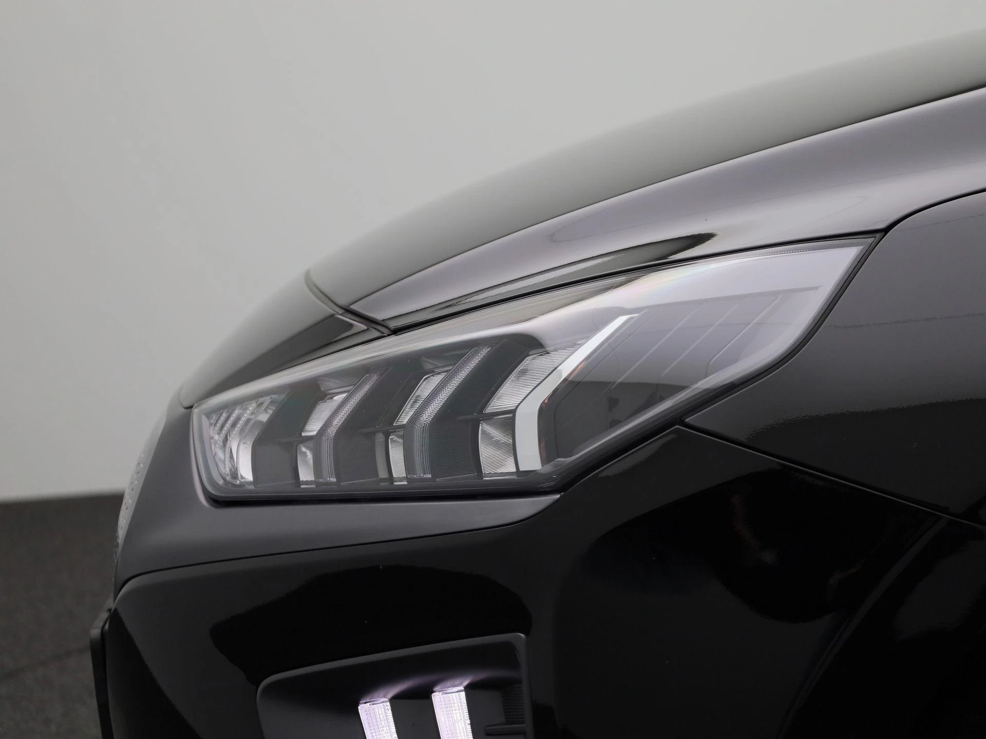 Hyundai-IONIQ-image-14