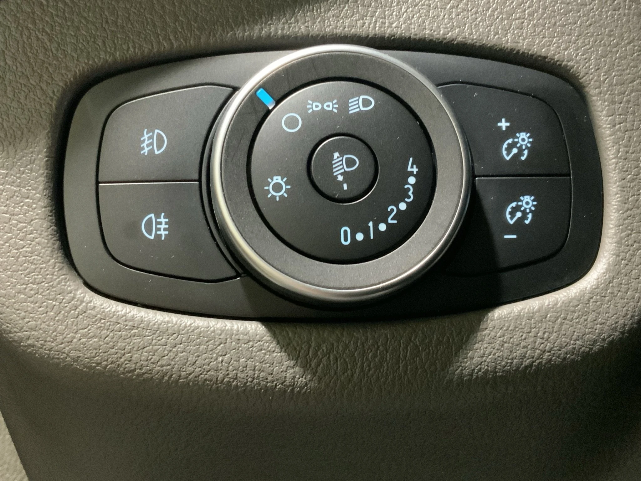 Ford-Transit Connect-image-18
