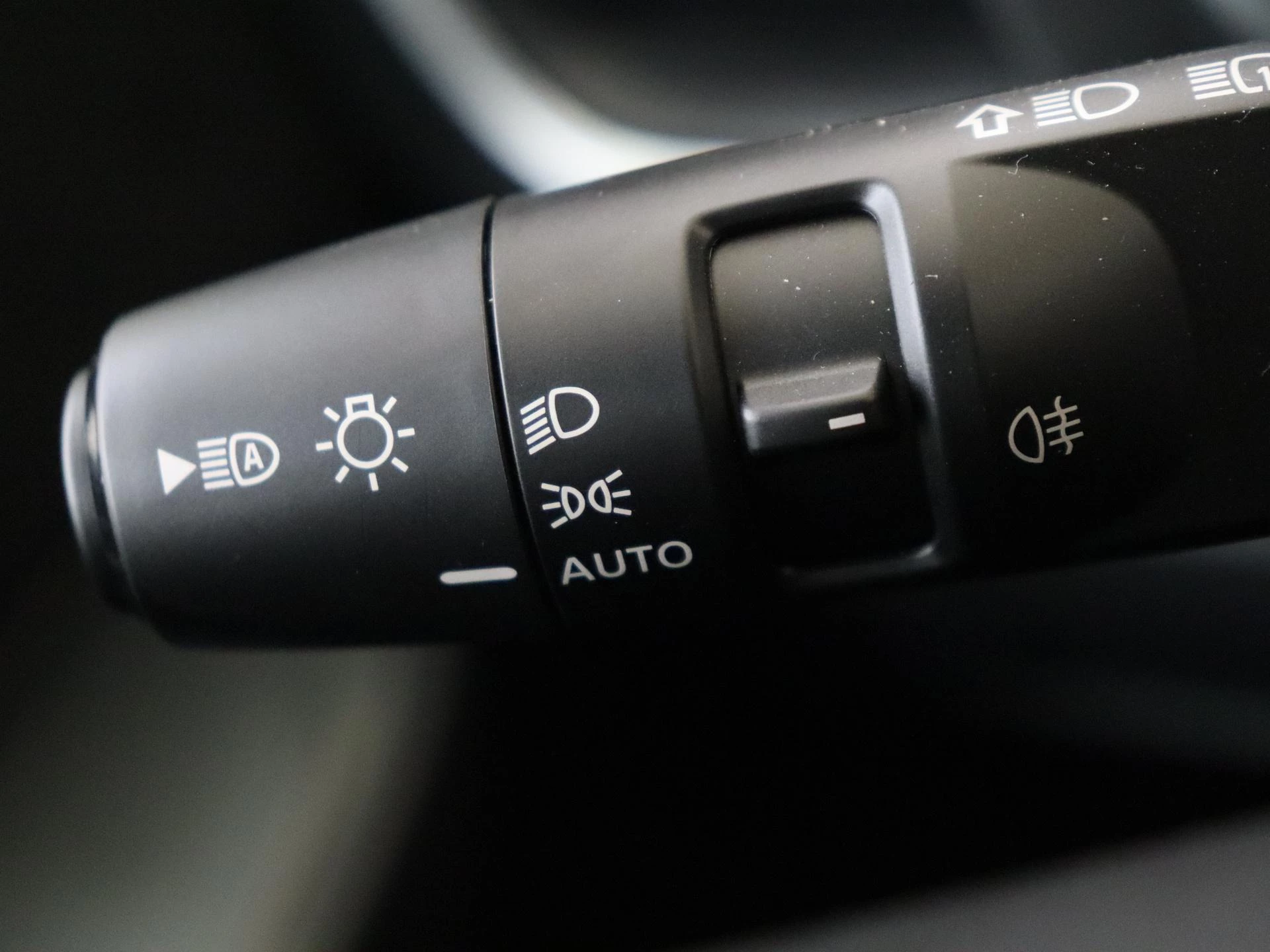 Nissan-QASHQAI-image-22