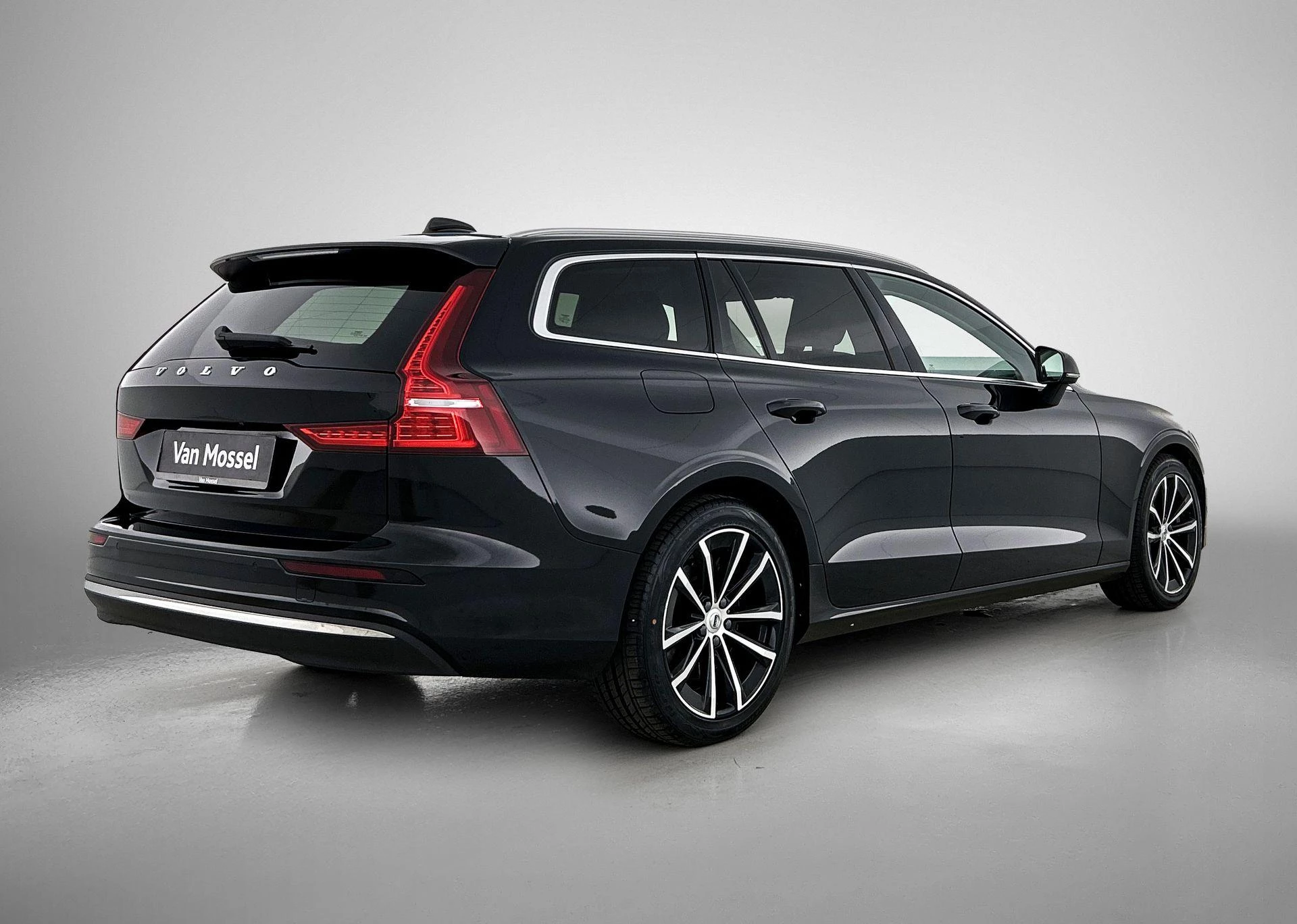 Volvo V60 T6 PHEV 4x4 Core Aut.
