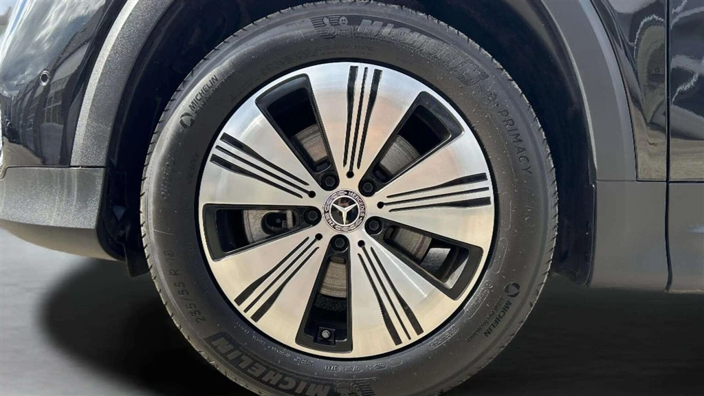 Mercedes-Benz-EQB-image-8