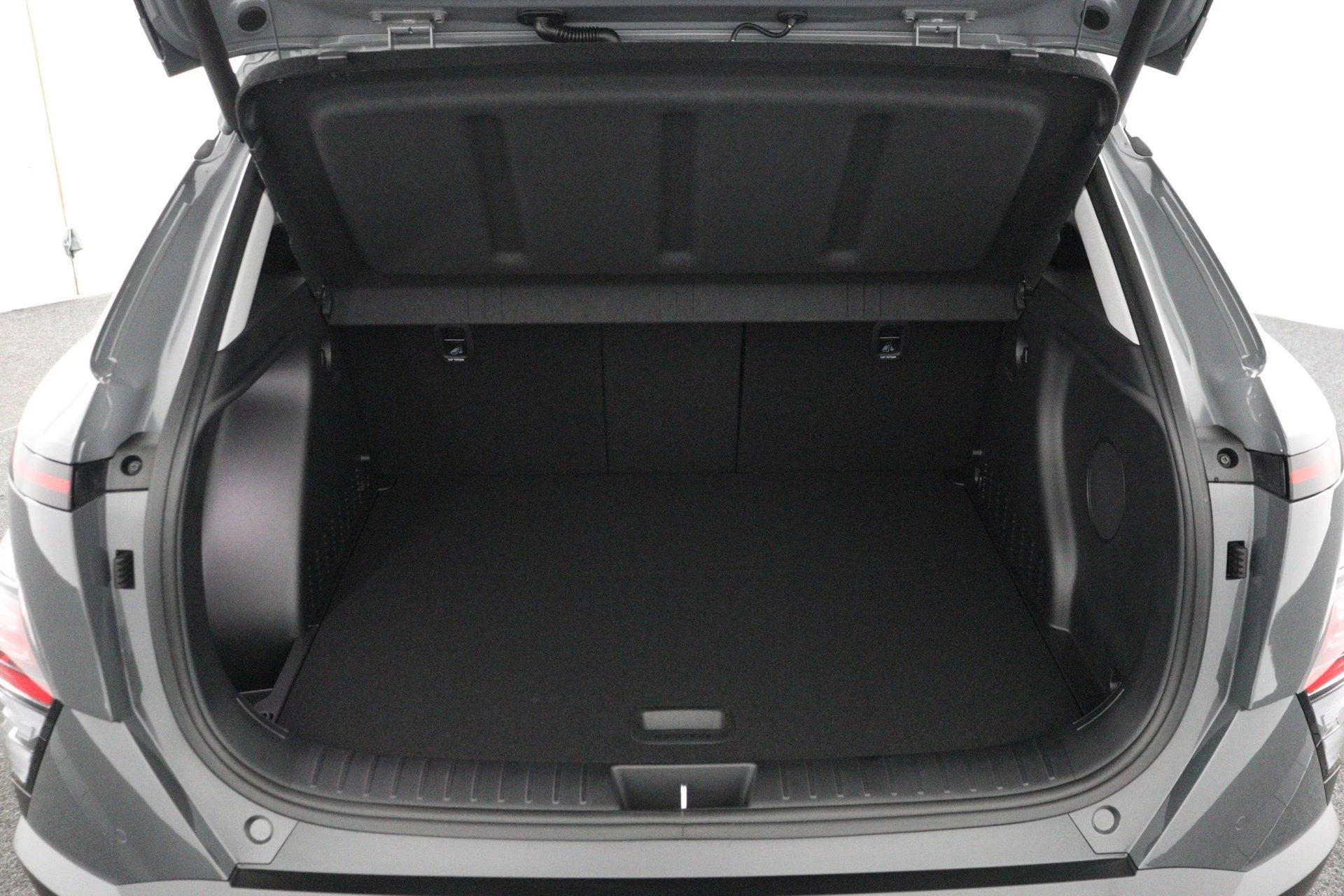 Hyundai Kona 1.6 GDI HEV Premium Sky