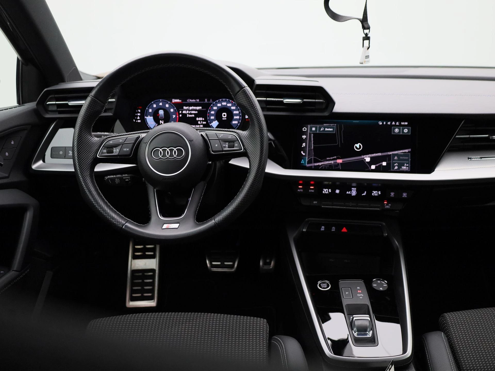 Audi-A3-image-6
