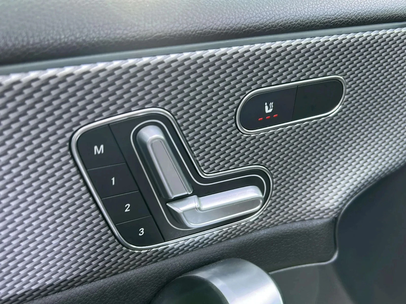 Mercedes-Benz-A-Klasse-image-6