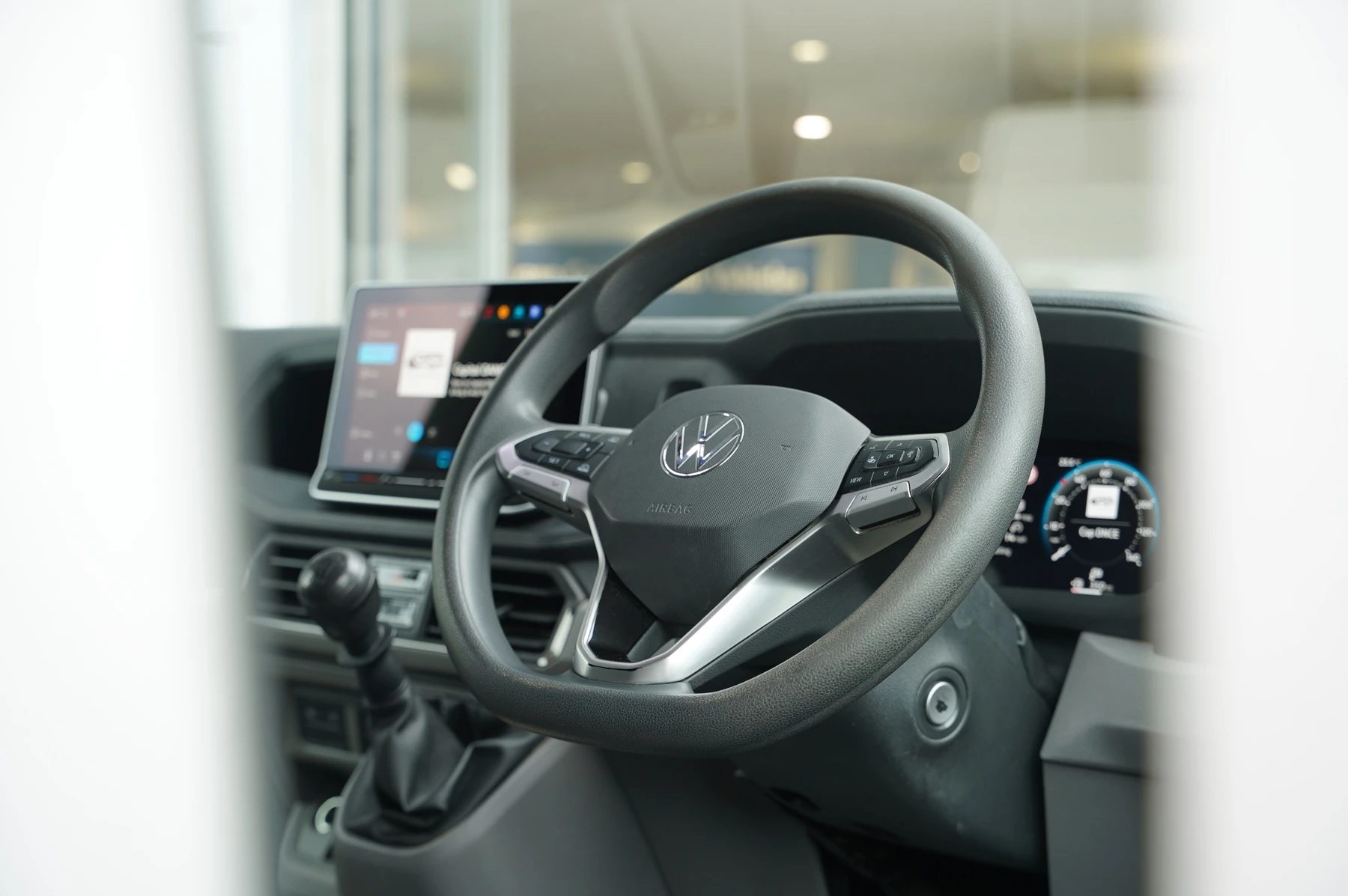 Volkswagen-Crafter-image-14