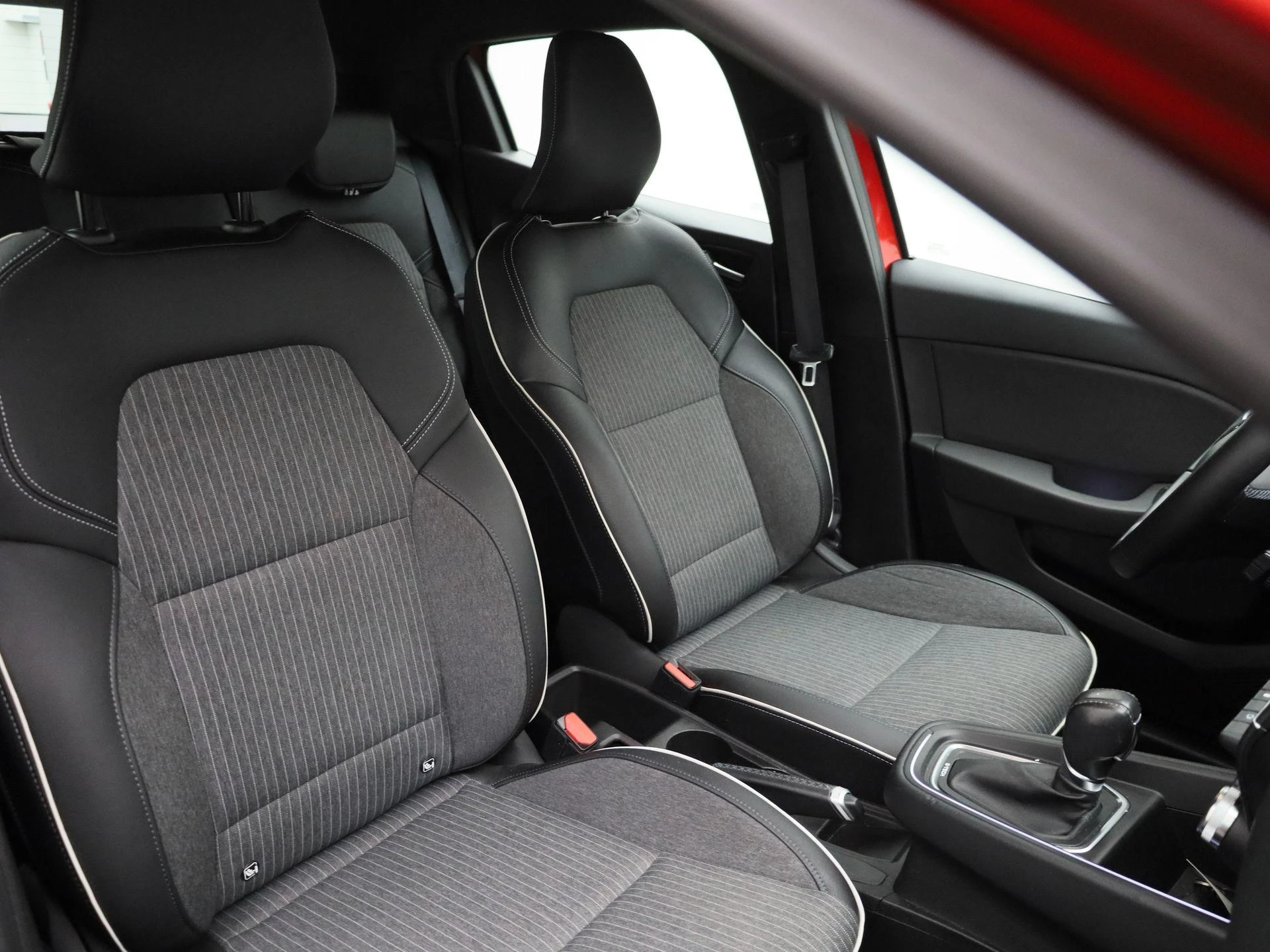 Renault-Clio-image-32
