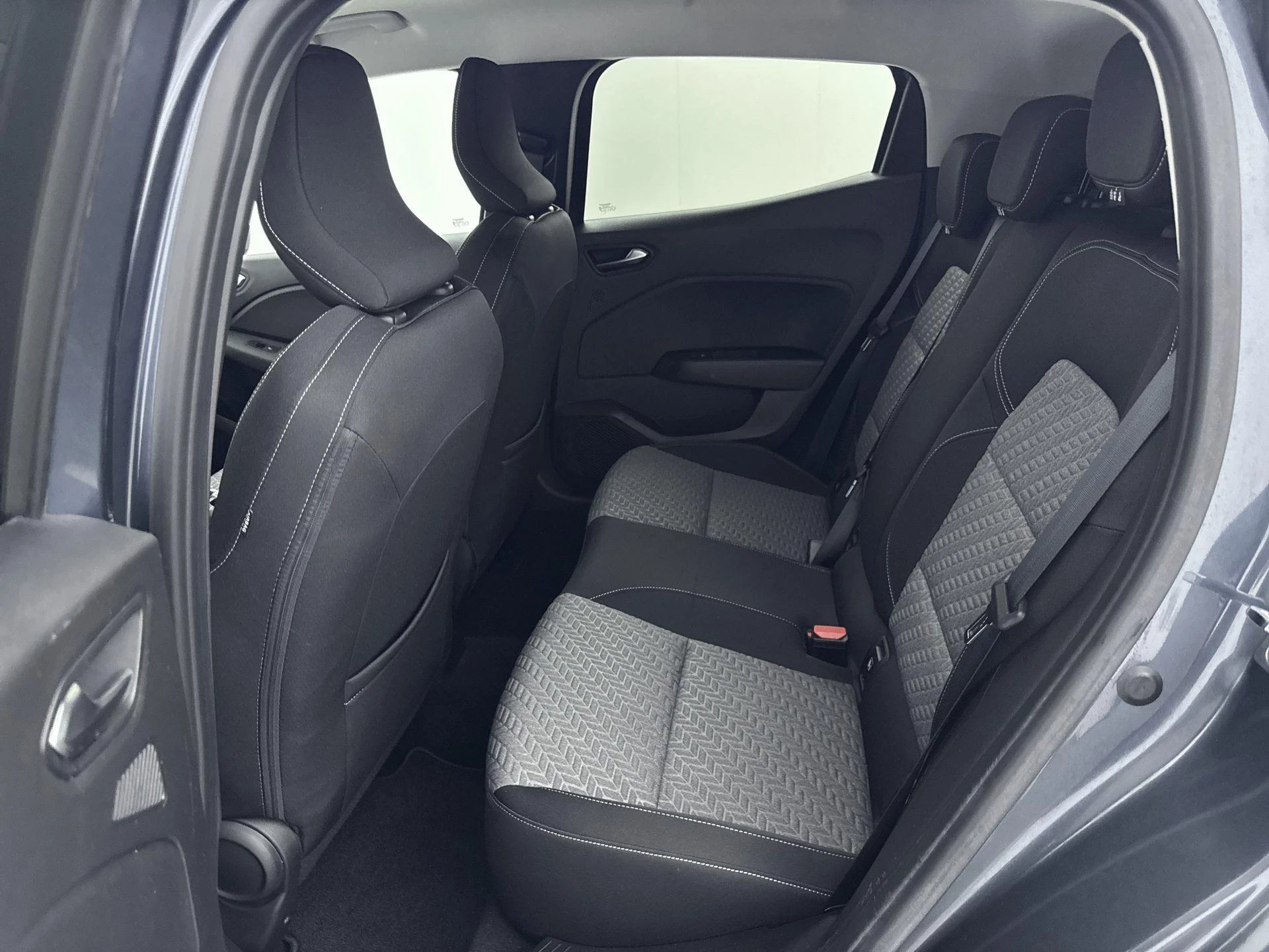 Renault-Clio-image-24