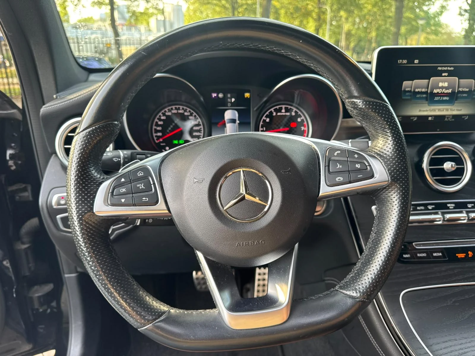 Mercedes-Benz-GLC-image-6