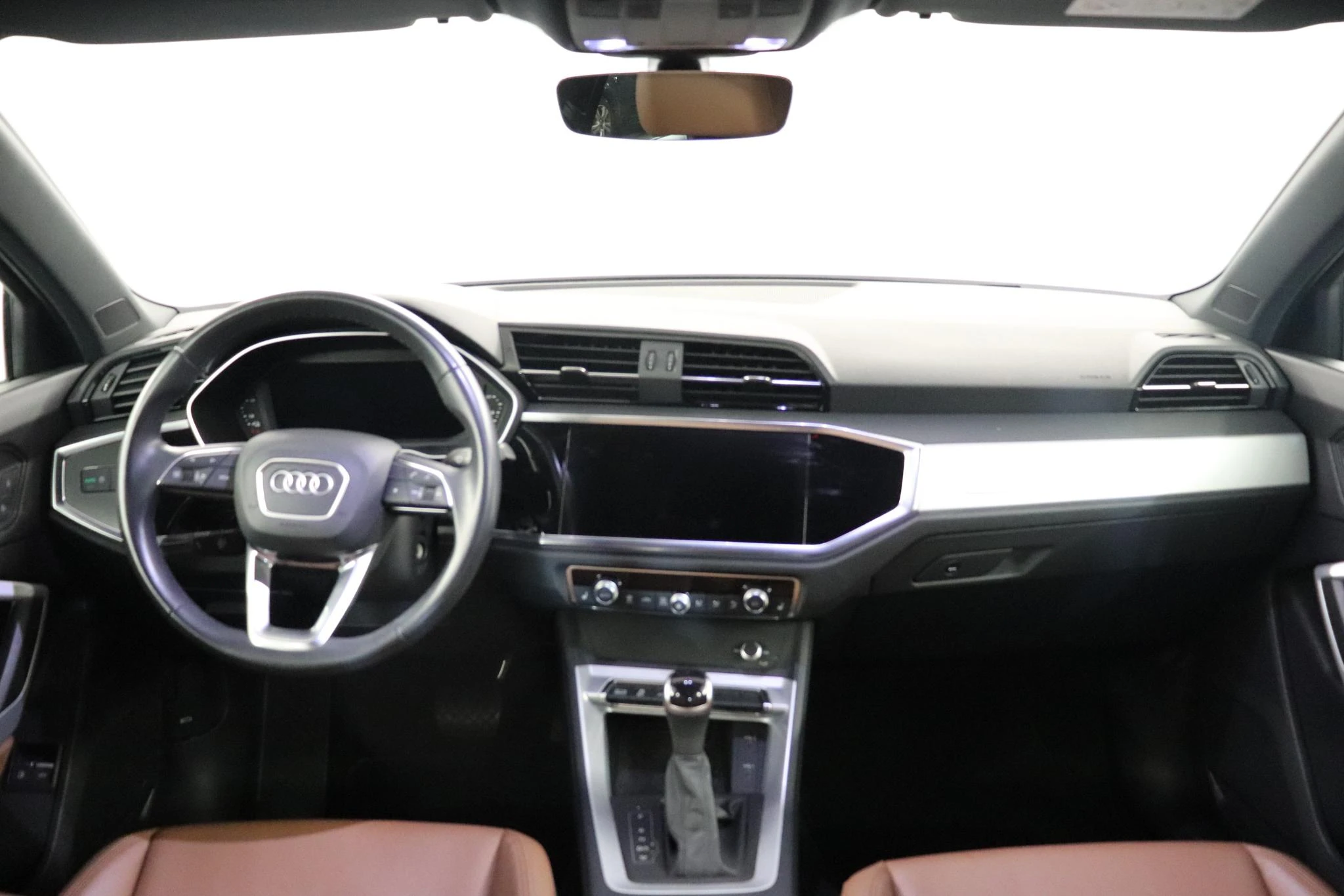 Audi-Q3-image-10