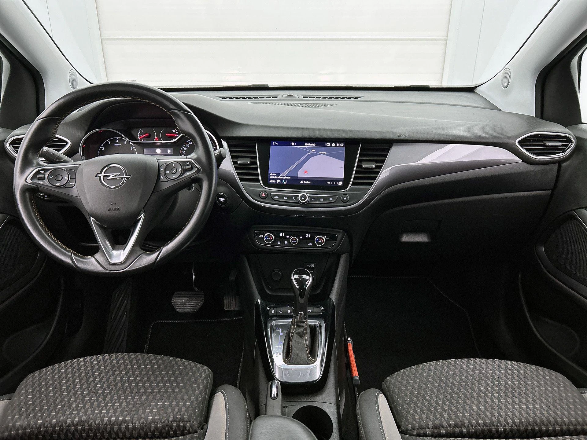 Opel-Crossland X-image-21