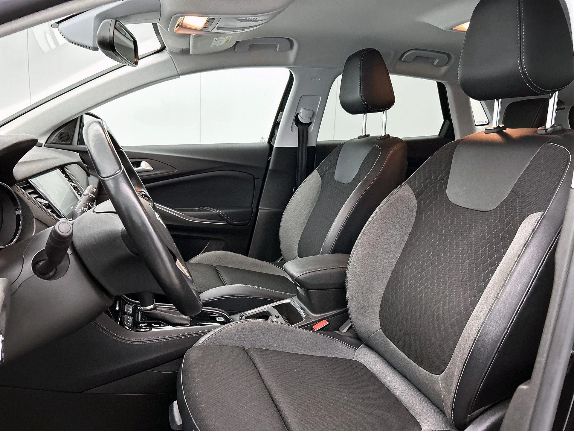 Opel-Grandland X-image-35