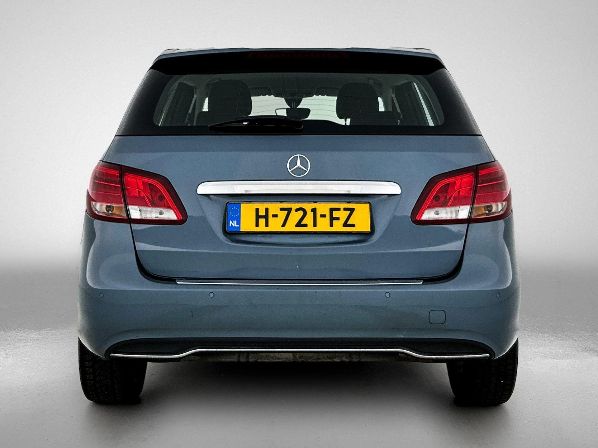 Mercedes-Benz-B-Klasse-image-22