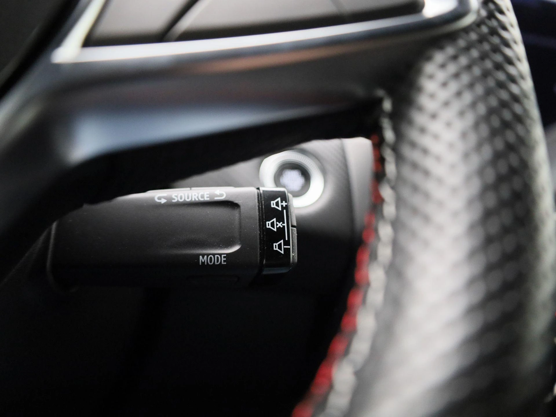 Renault-Captur-image-19