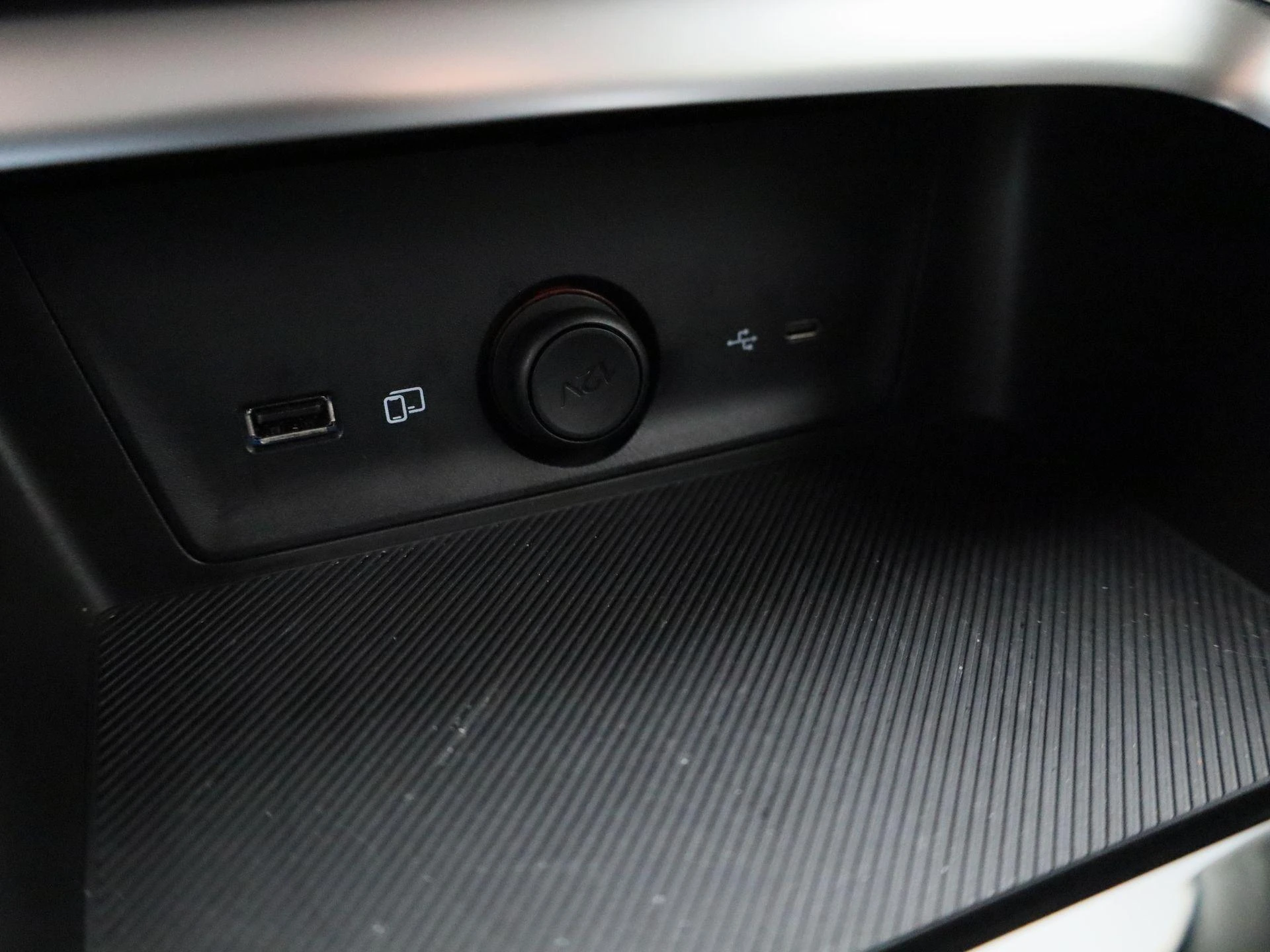 MG-ZS-image-18