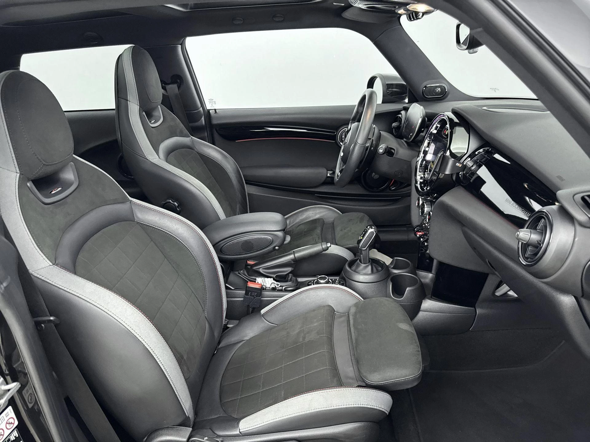 MINI-Cooper S-image-23