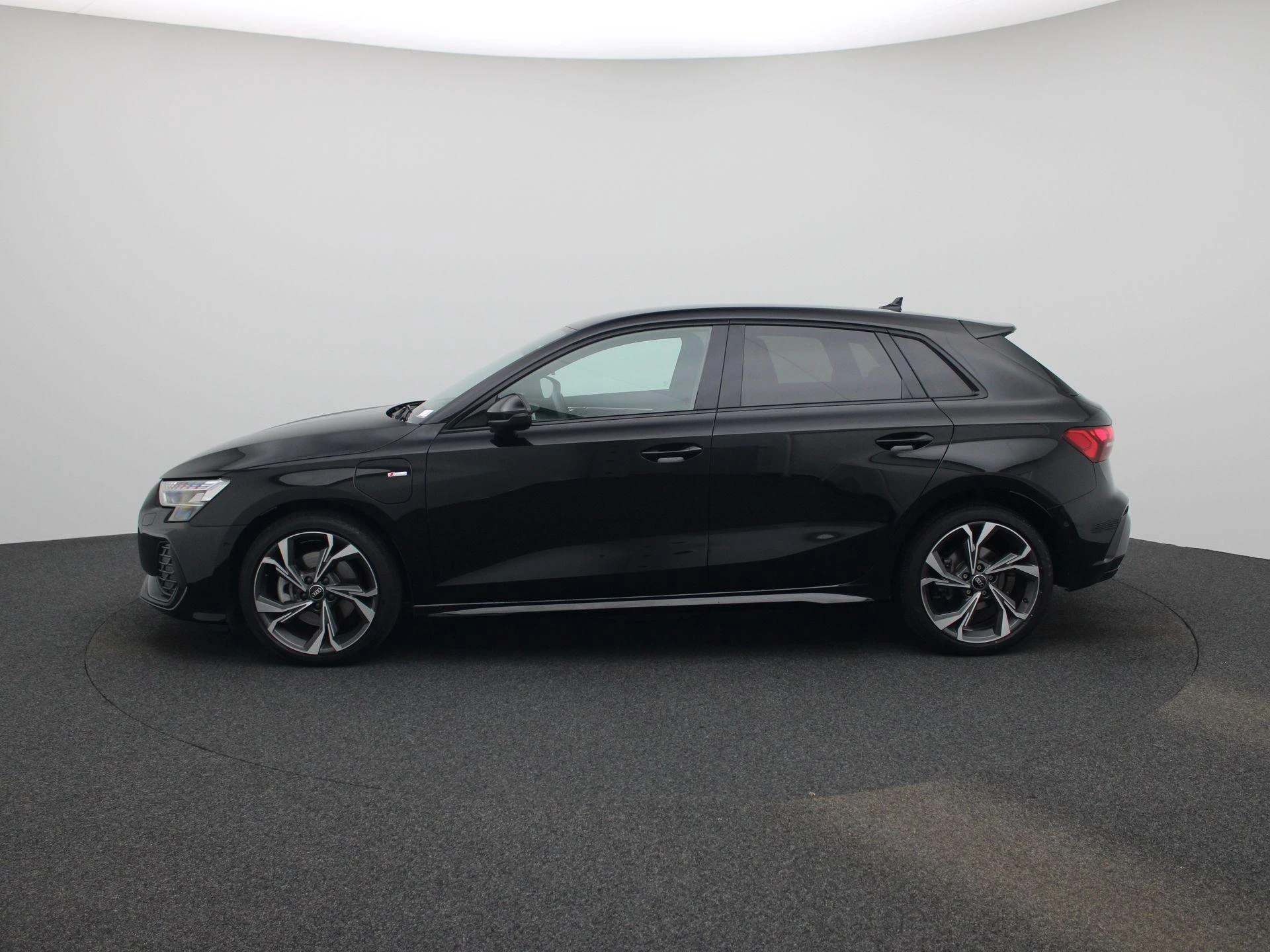 Audi A3 Sportback 40 TFSI e S edition 204 PK