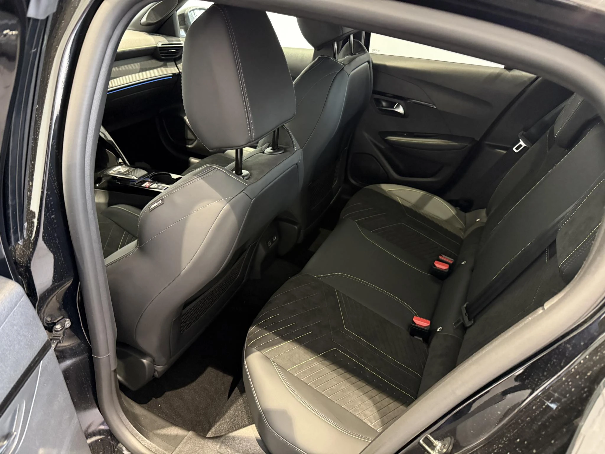 Peugeot-208-image-8