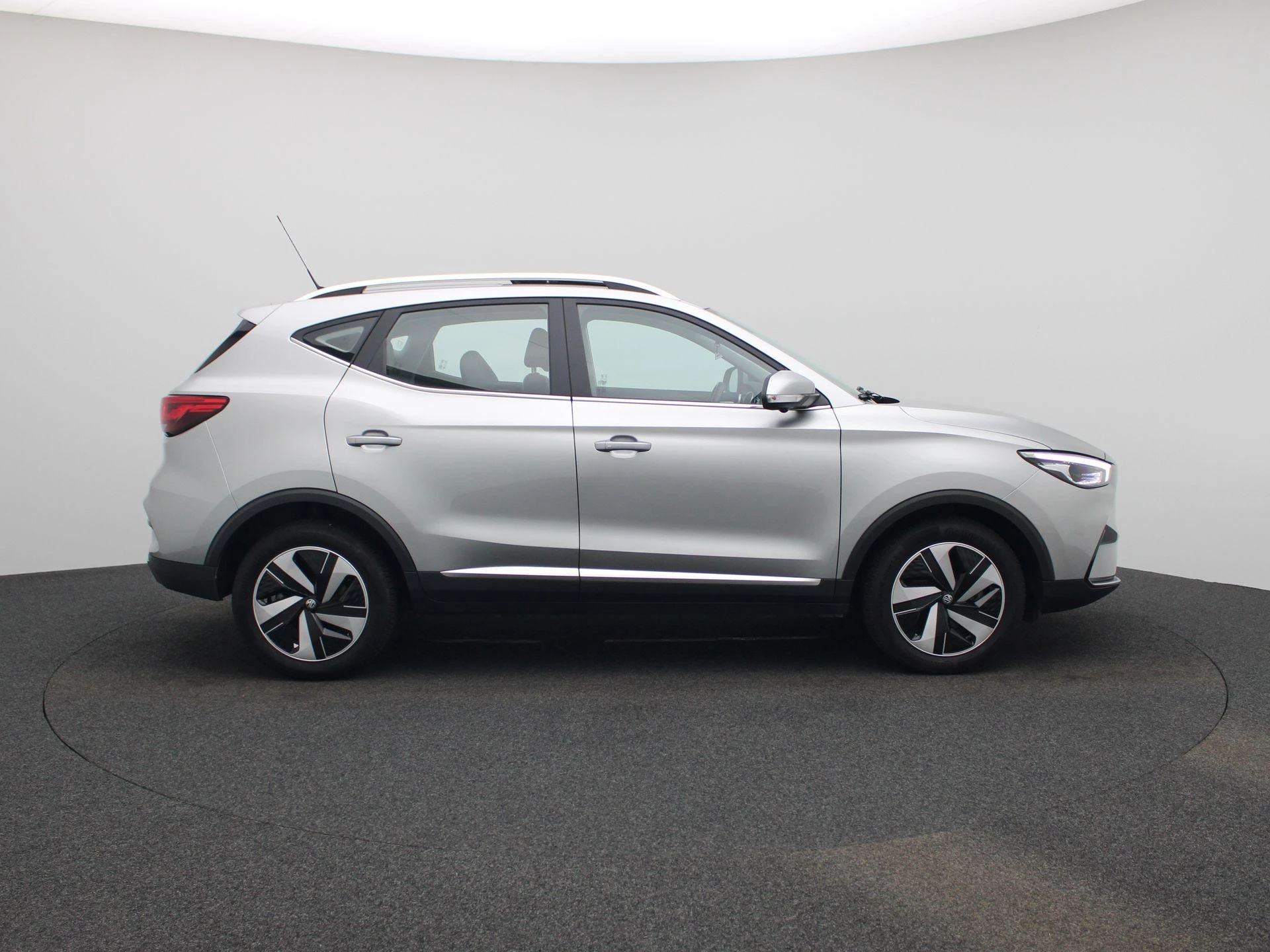 MG-ZS EV-image-5