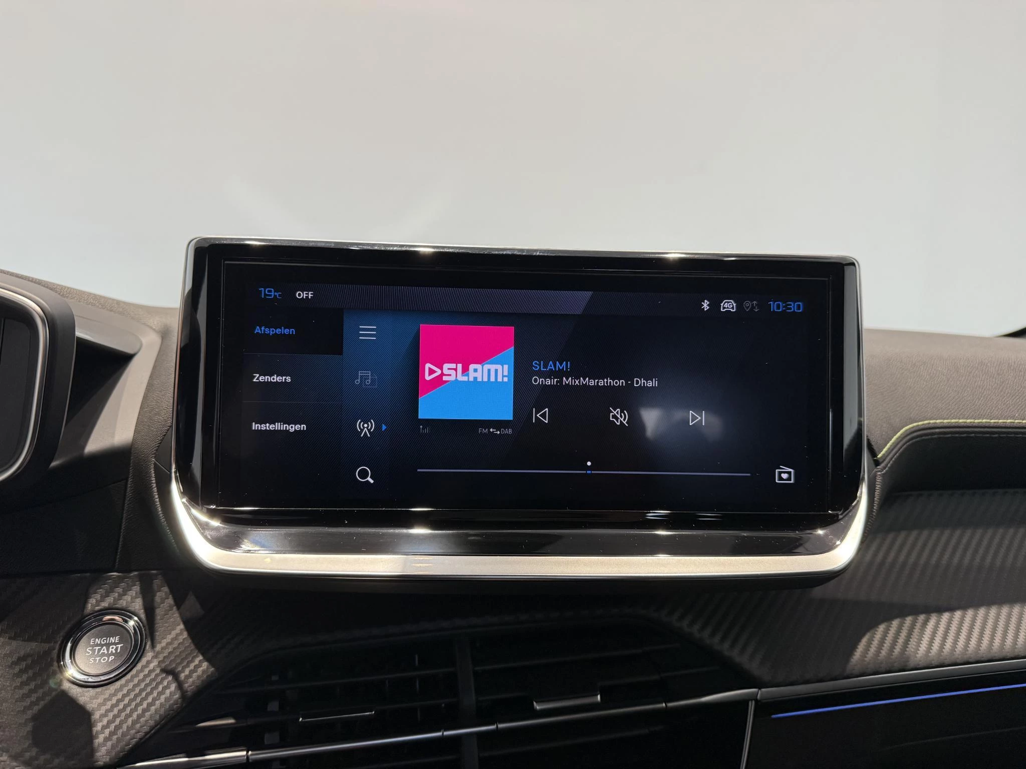 Peugeot-208-image-21
