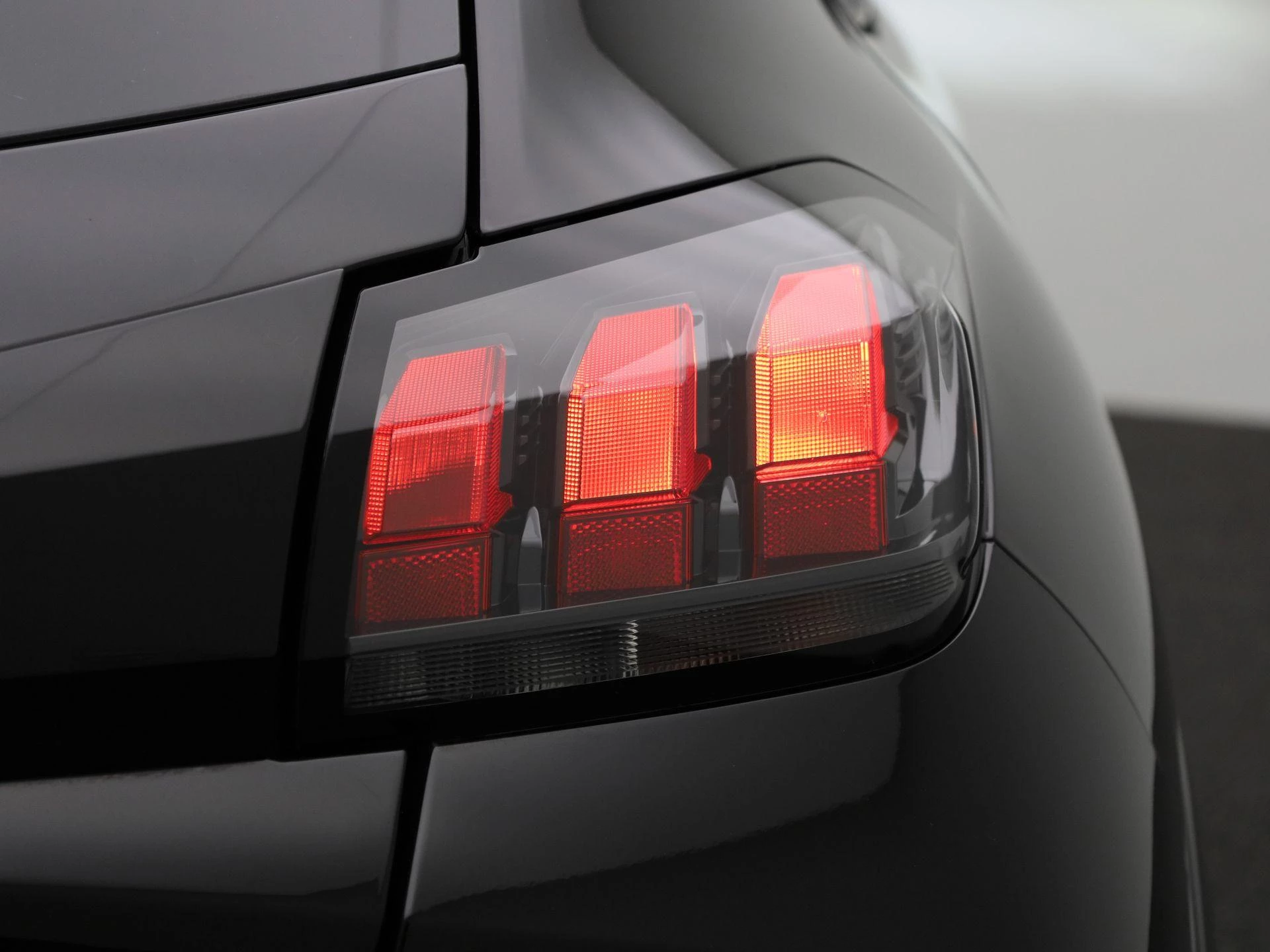 Peugeot e-208 EV Active Pack 50 kWh