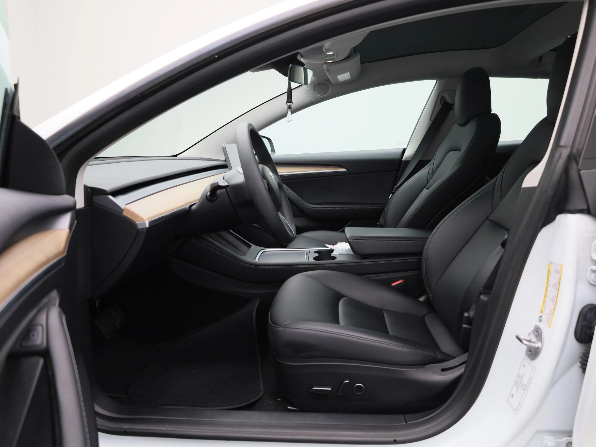Tesla Model 3 Standard RWD Plus 60 kWh