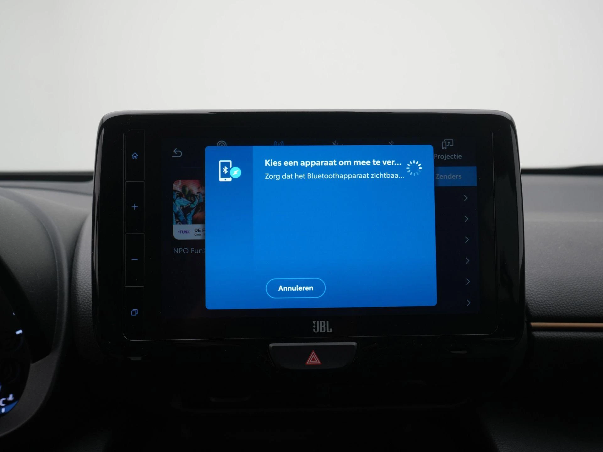 Toyota-Yaris Cross-image-13