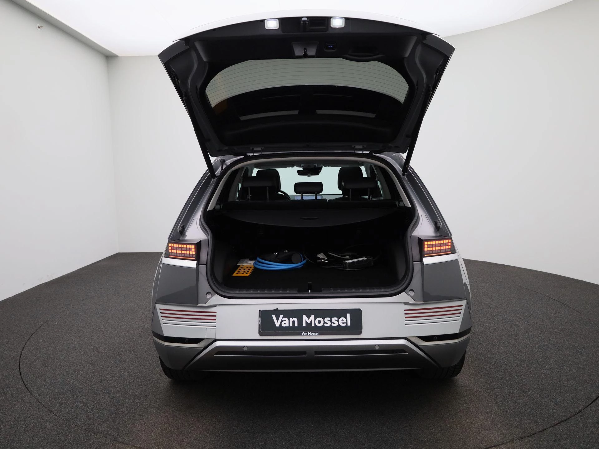 Hyundai-IONIQ 5-image-10