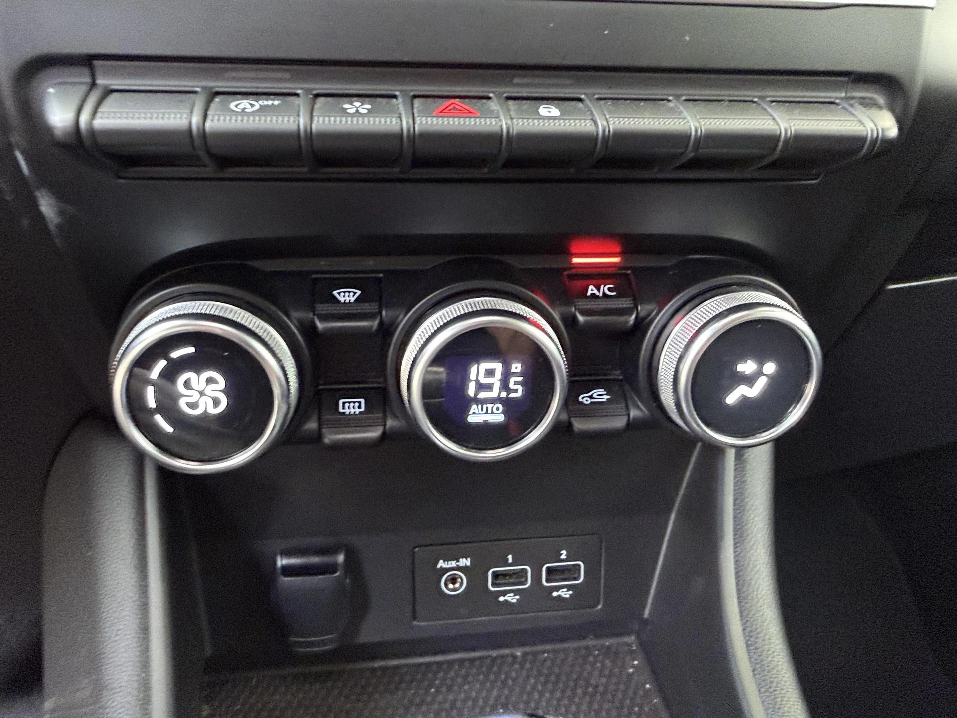 Renault-Captur-image-18