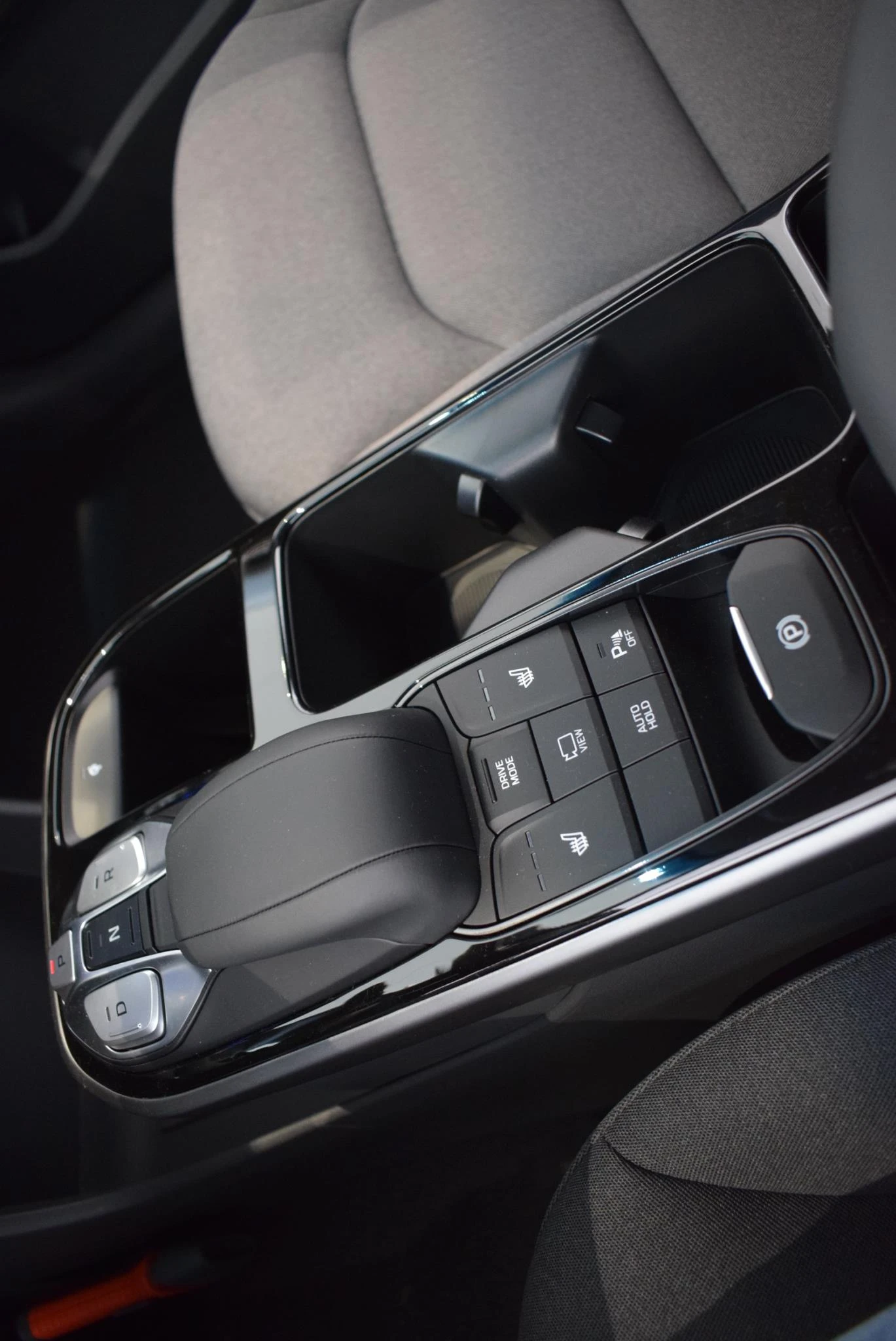 Hyundai-IONIQ-image-18