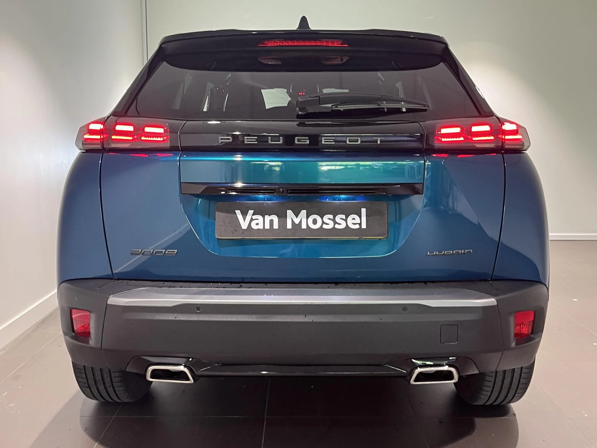 Peugeot 2008 1.2 Hybrid 145 GT