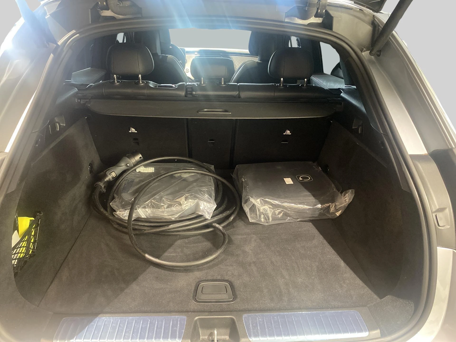 Mercedes-Benz-EQE-image-6