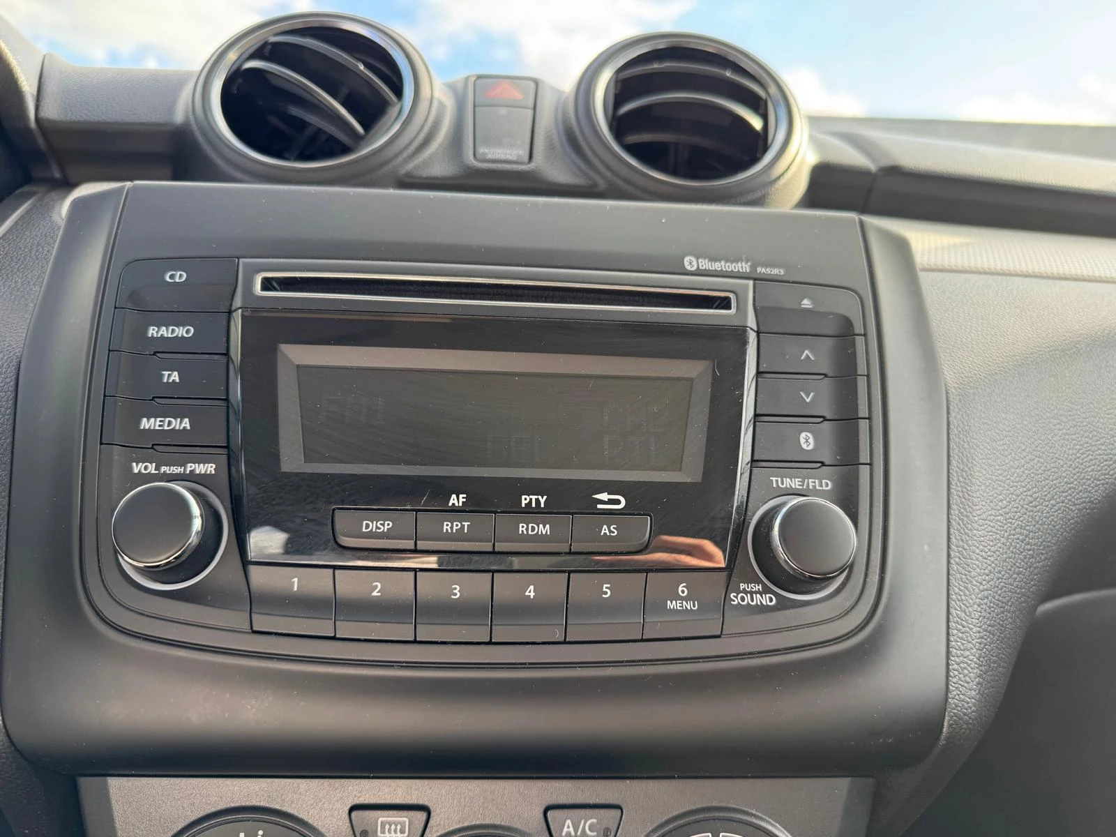 Suzuki-Swift-image-13