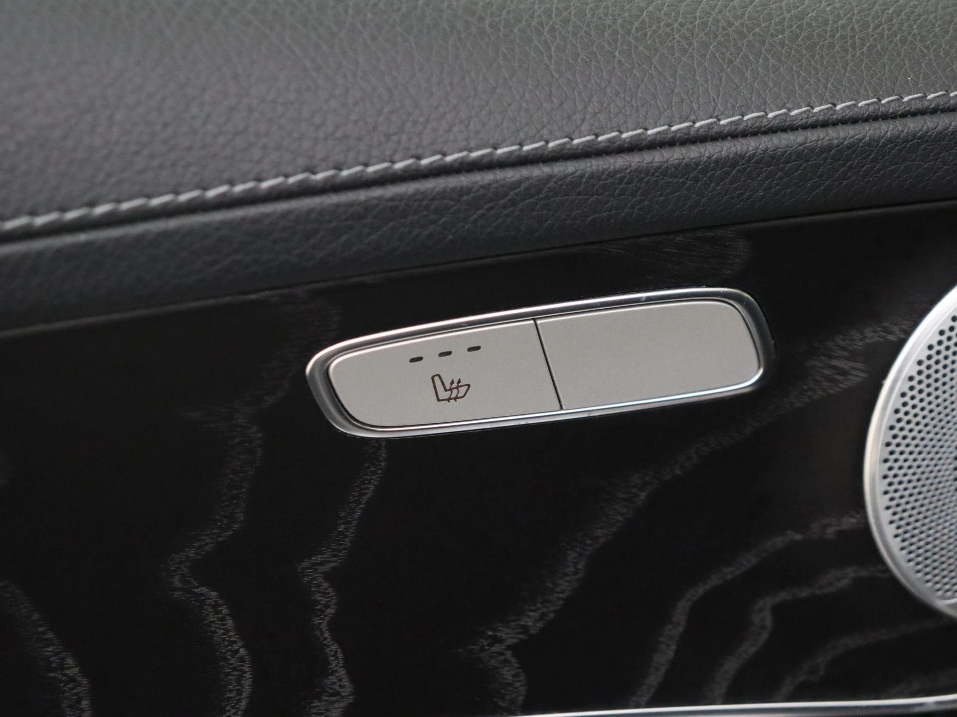 Mercedes-Benz-GLC-image-28