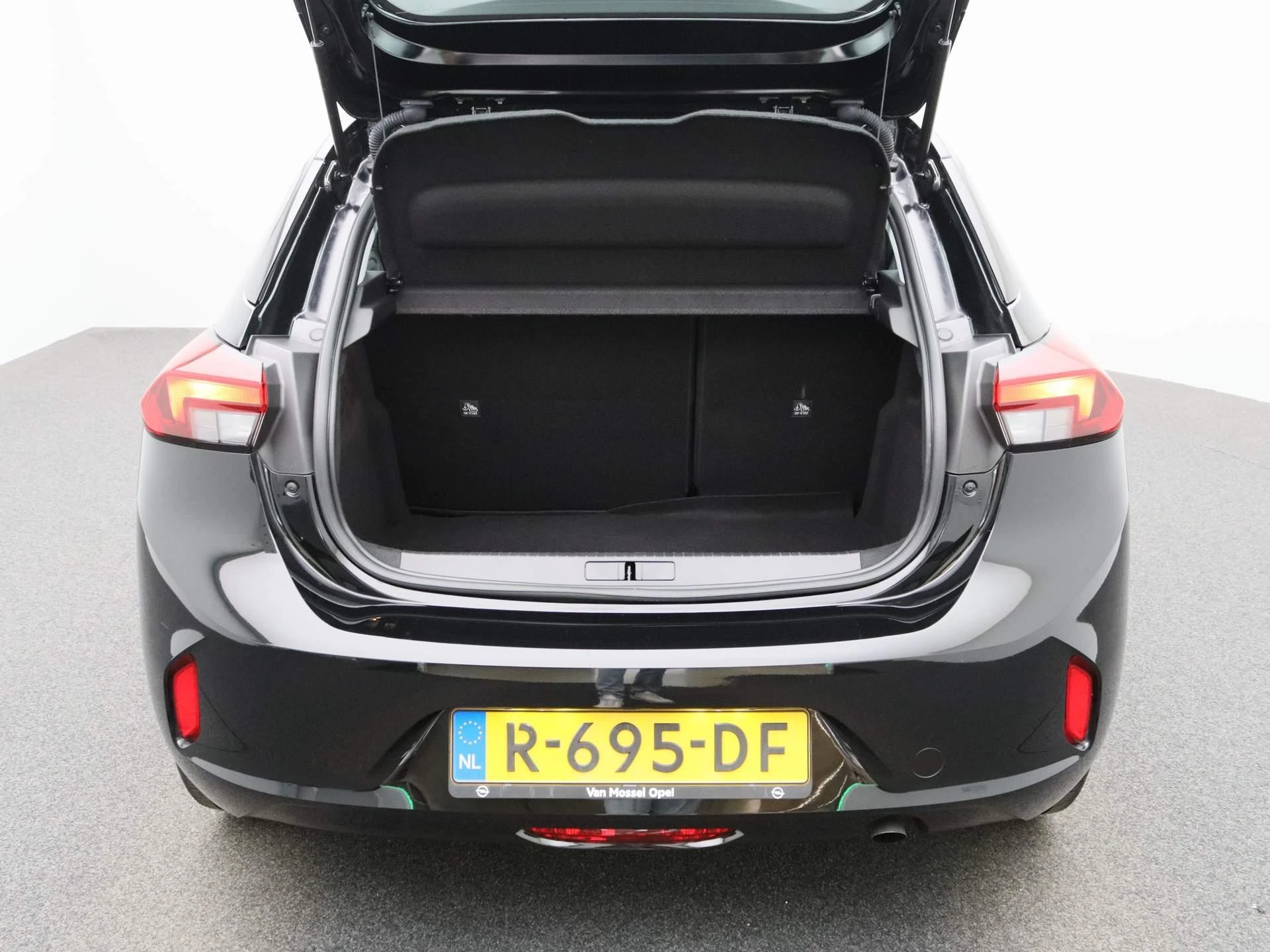 Opel-Corsa-image-12