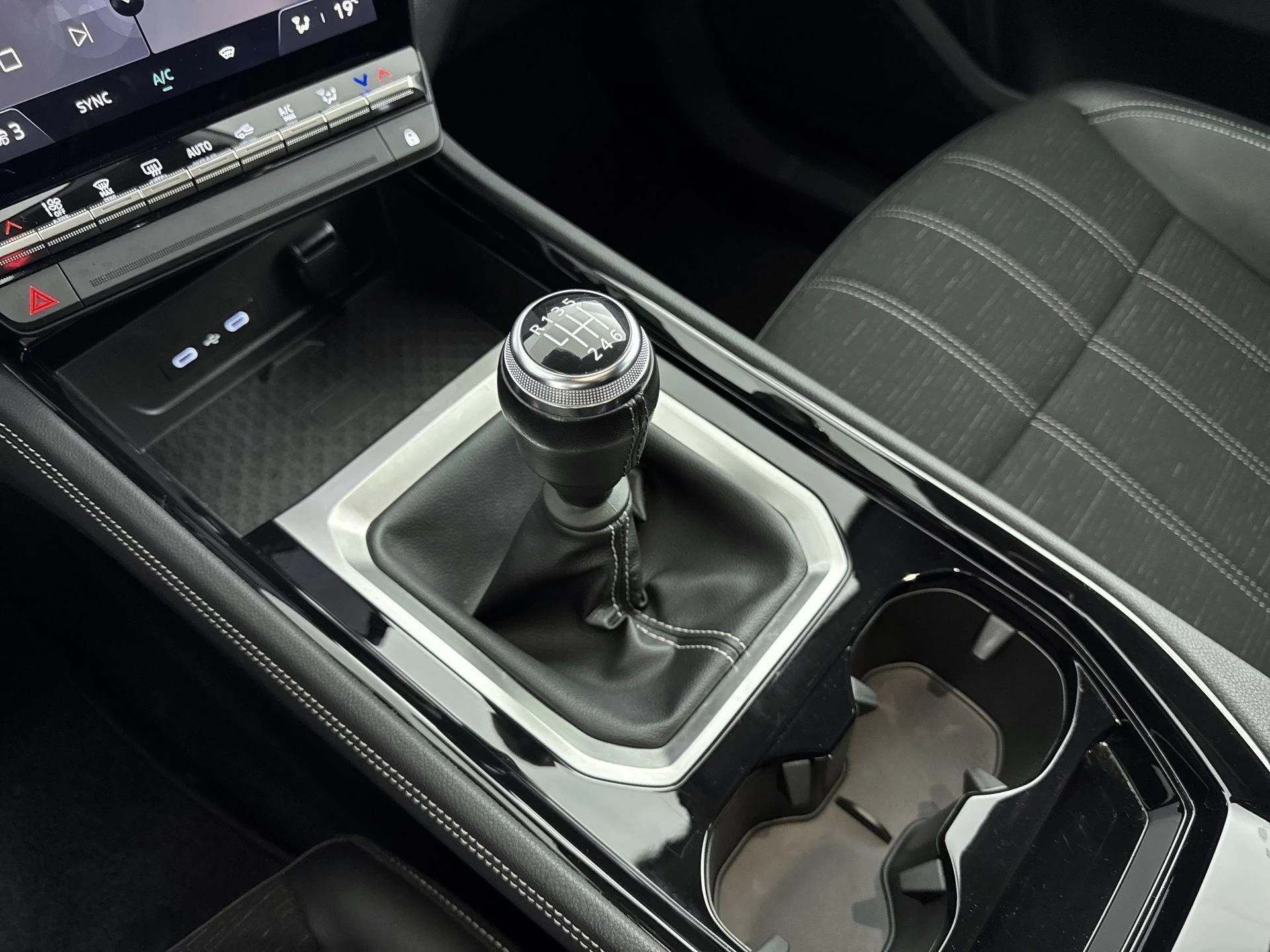 Renault-Austral-image-12